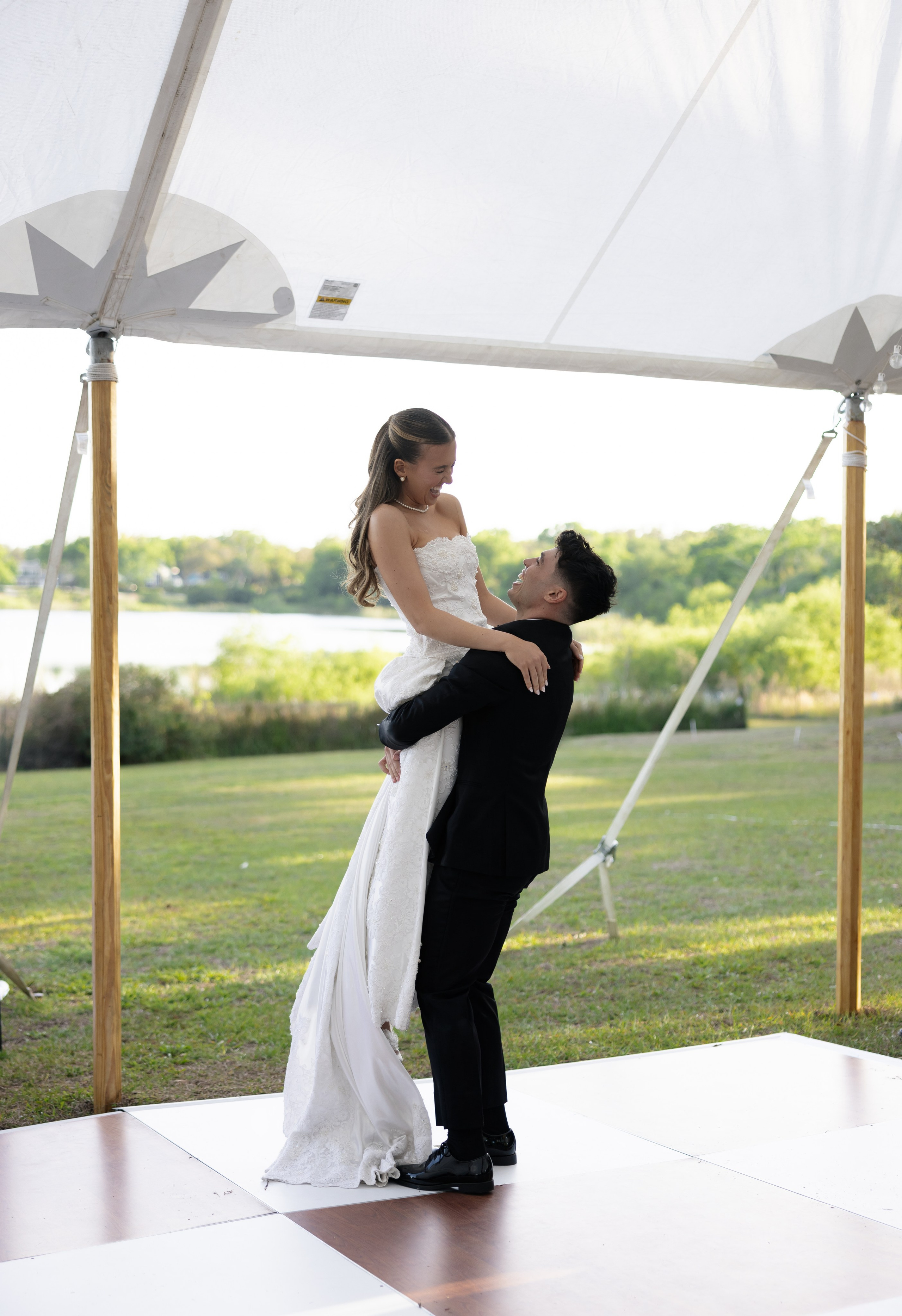 Reys wedding at Lake Lucy. Photographer Anastasia Nagibina