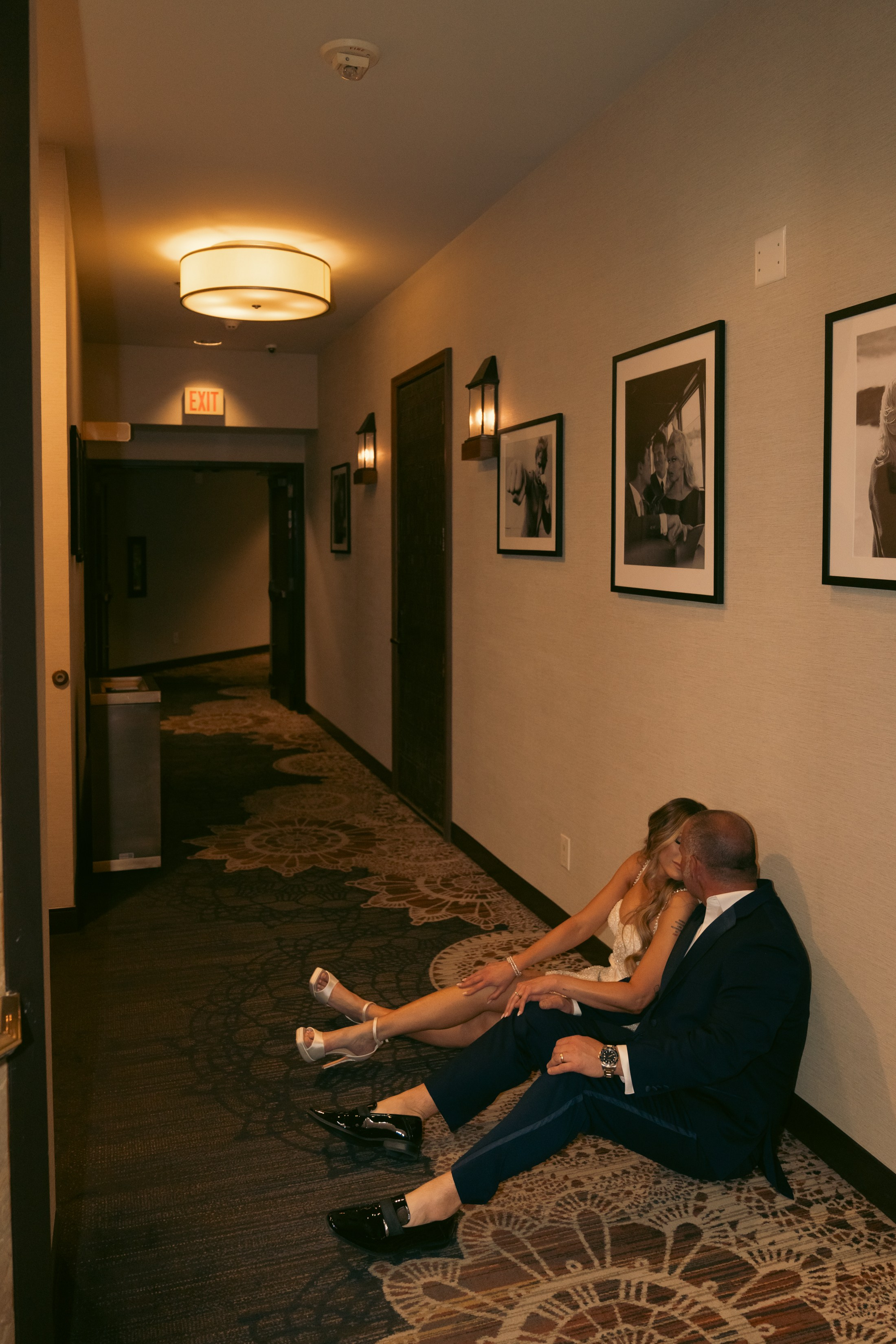 Jessica&Joey. Wedding & elopement photographer Viktoriya Kravtsov. Las Vegas
