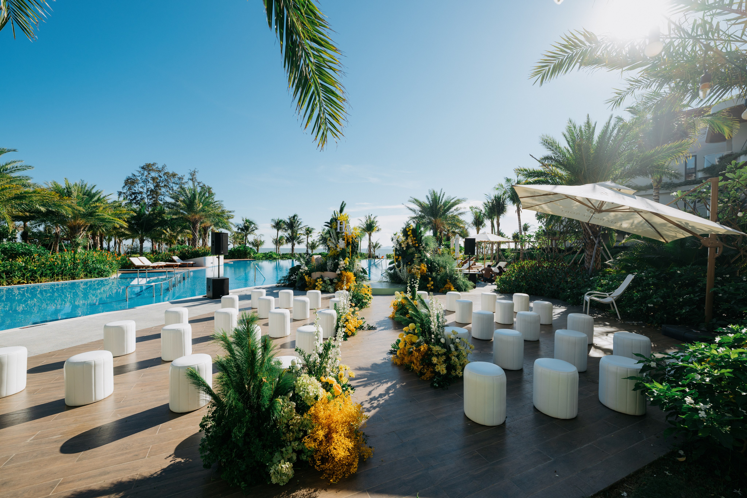 DUC HOANG & HUONG ANH / The Vows. Saigon Wedding Present | Art Beyond Moments