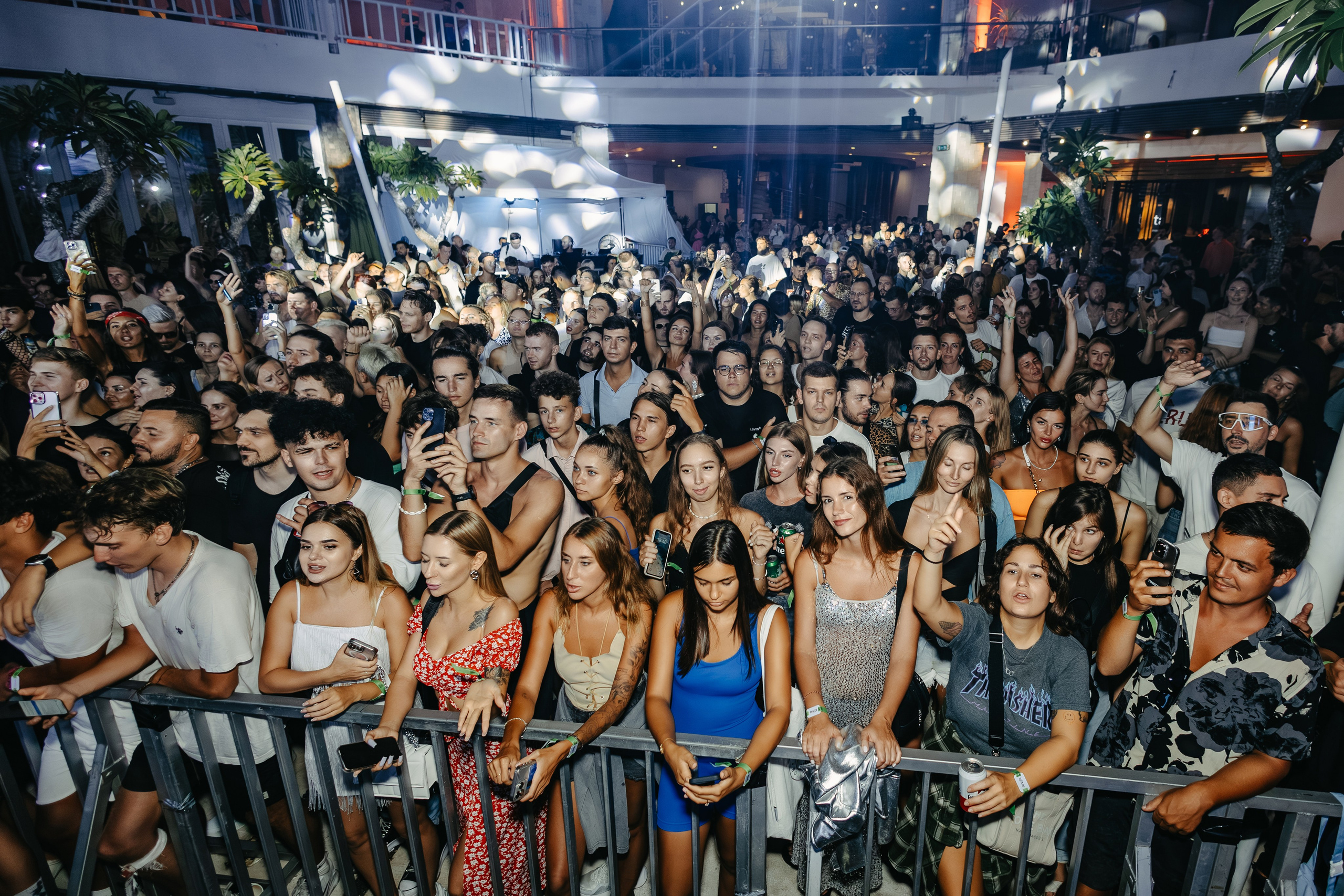 Репортажная съемка — портфолио фотографа на Бали. Профессиональный фотограф Нурмиева Вероника