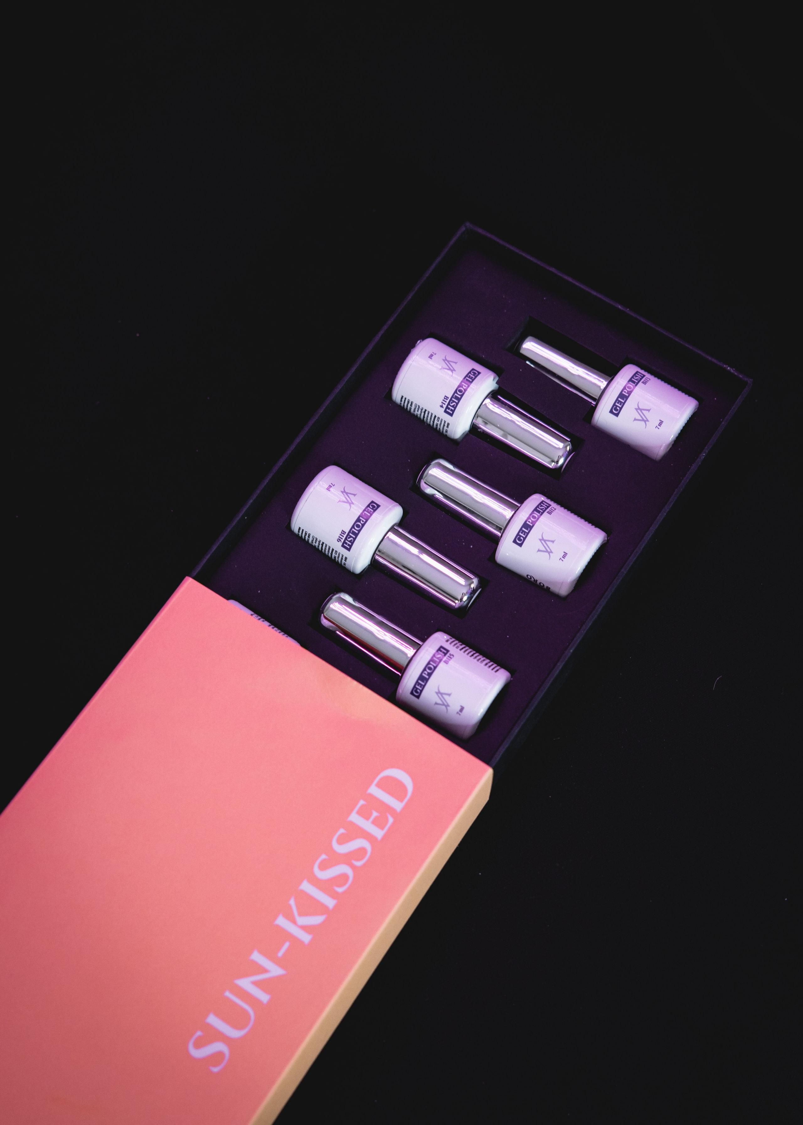 G-spot CPH (beauty salon). Professional wedding photographer in Copenhagen, Denmark — Julia Byron