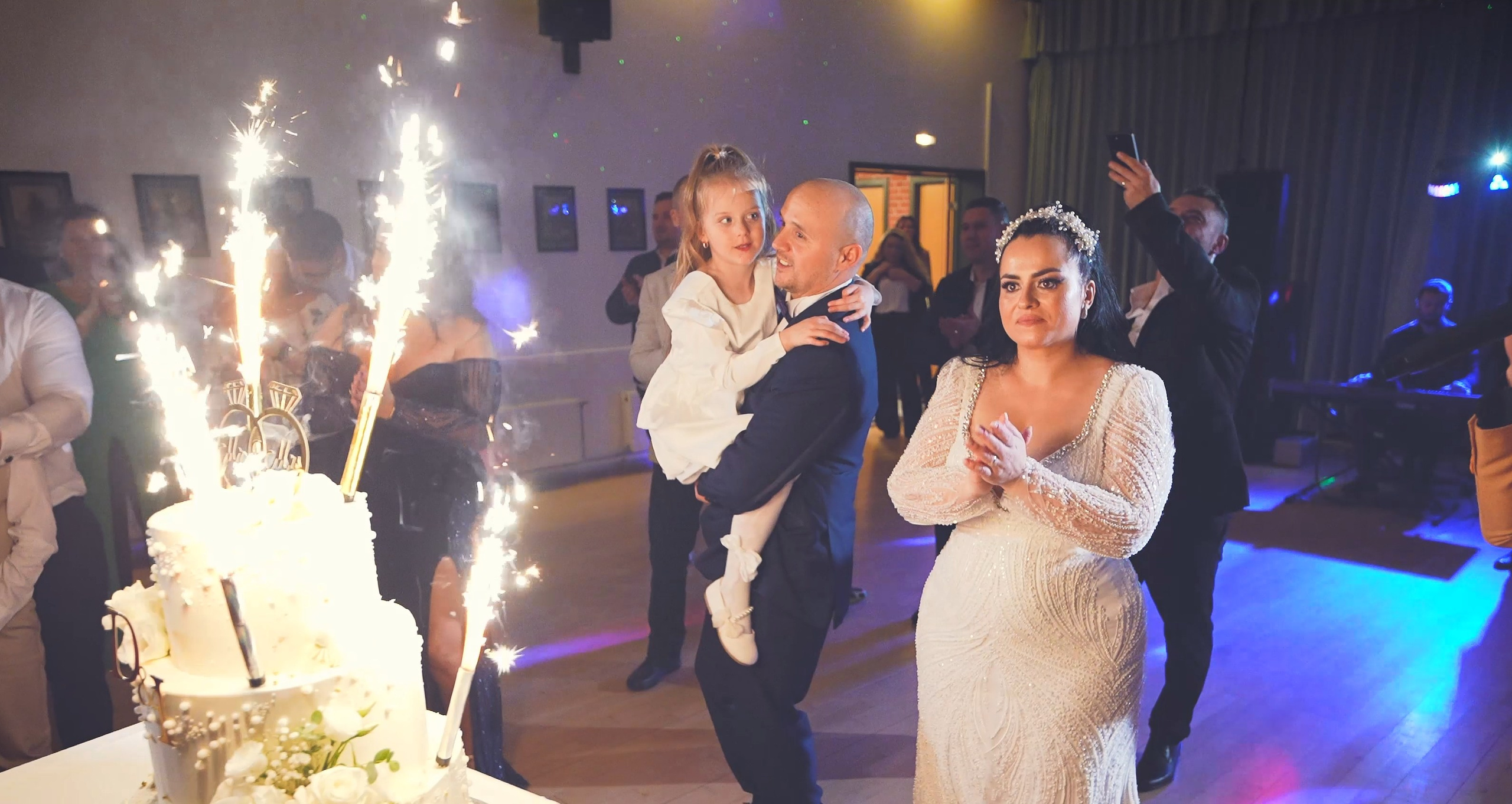 Videografie nunta si botez Danemarca Horsens, Odense – AlexEvents. AlexEvents Fotograf / Videograf de evenimente Danemarca DK Horsens, Arhus, Odense, Vejle.Nunta, botez, foto-studio