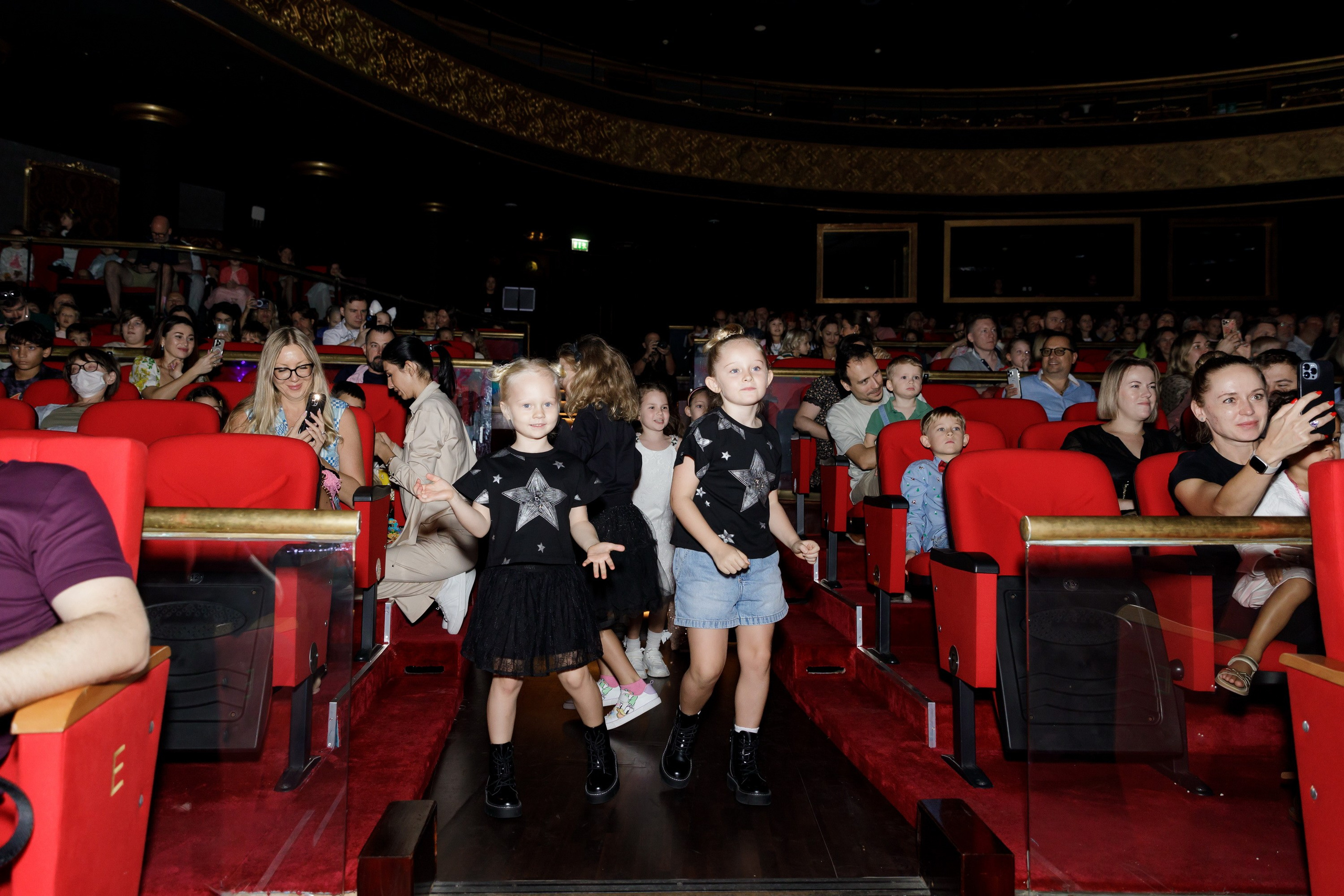 Новогодняя сказка для журнала Русские Эмираты, Дубай 2024. Фотограф Анна Кучерявая | Свадьбы и мероприятия в Дубае