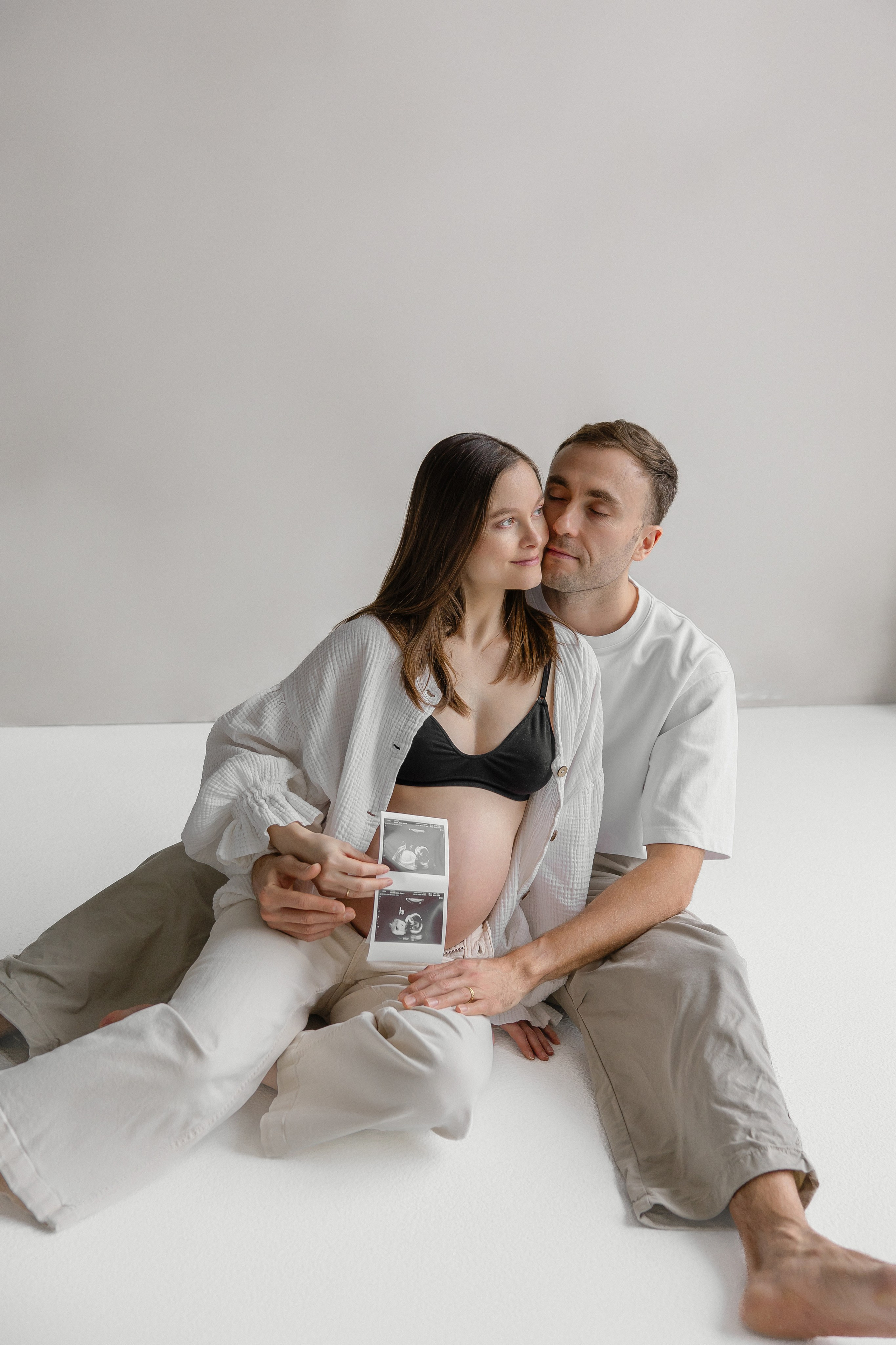Timeless Maternity Photographer in Toronto. Iana Banana | Toronto Maternity, Newborn & Family Photographer