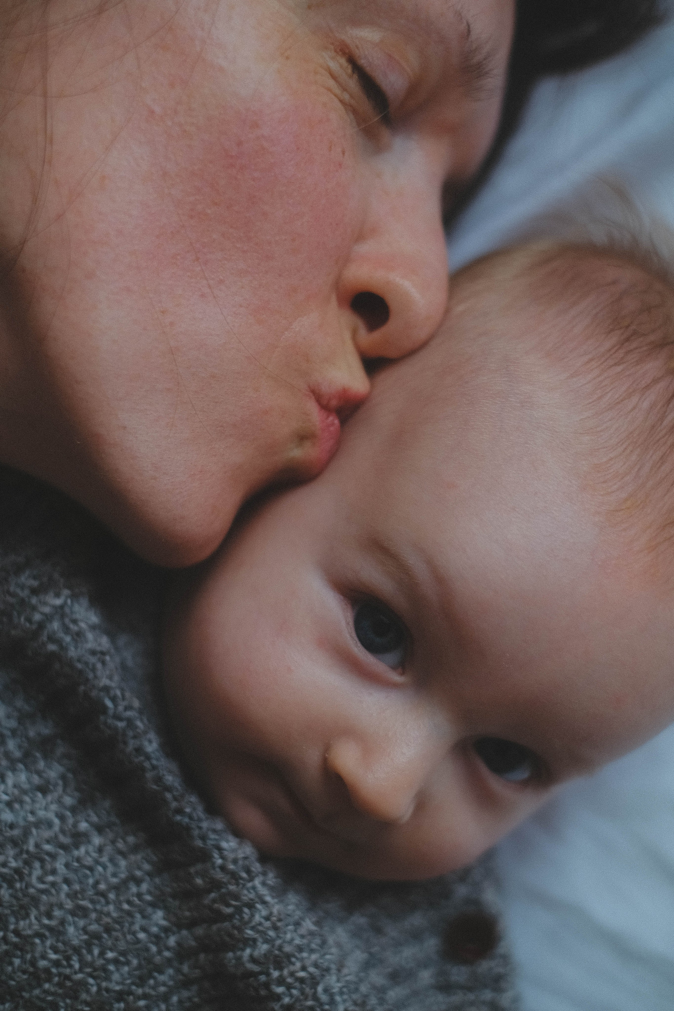 Oksana&Anthony. Authentische Familienfotografie in Köln