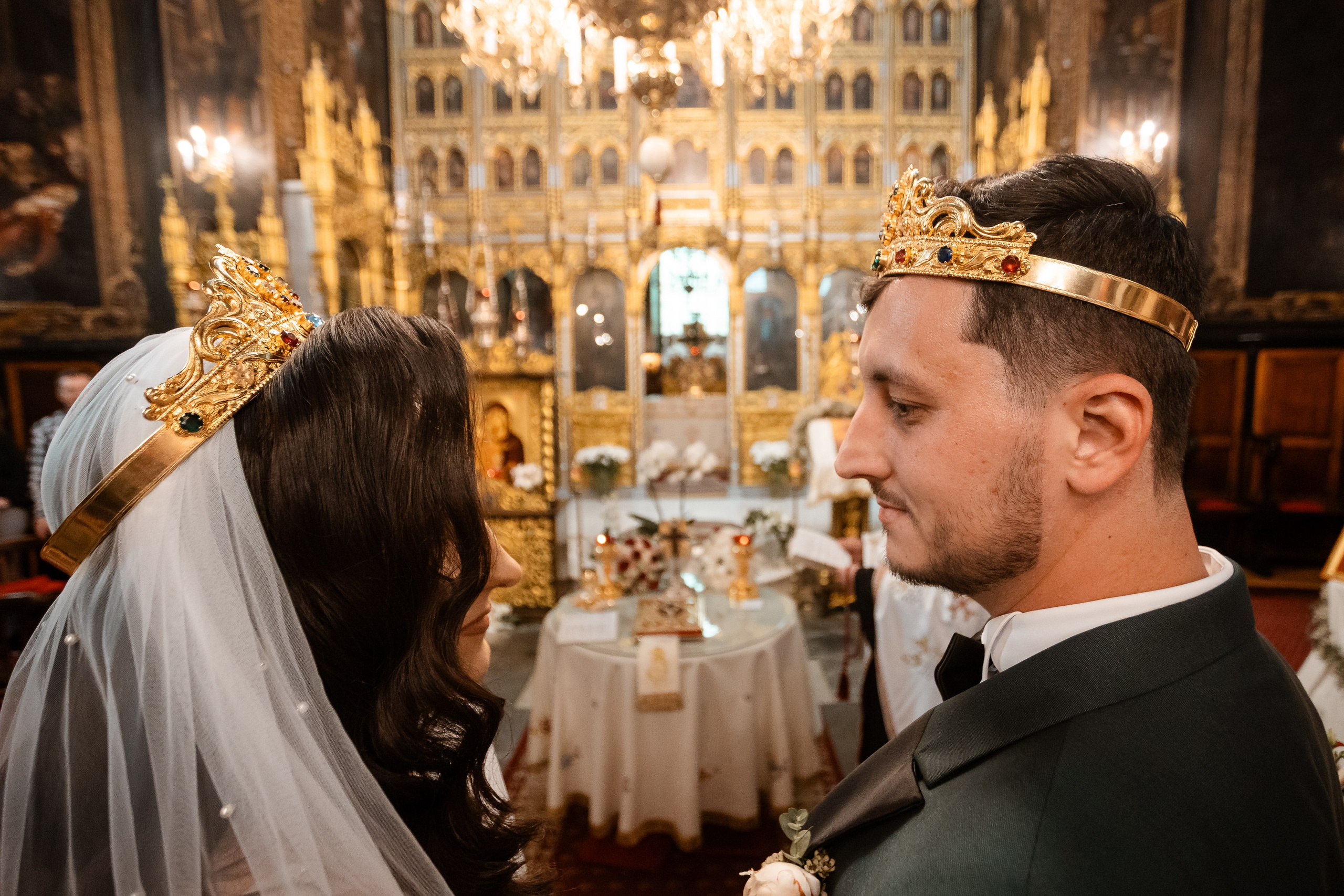 Adriana & Ionel. Home