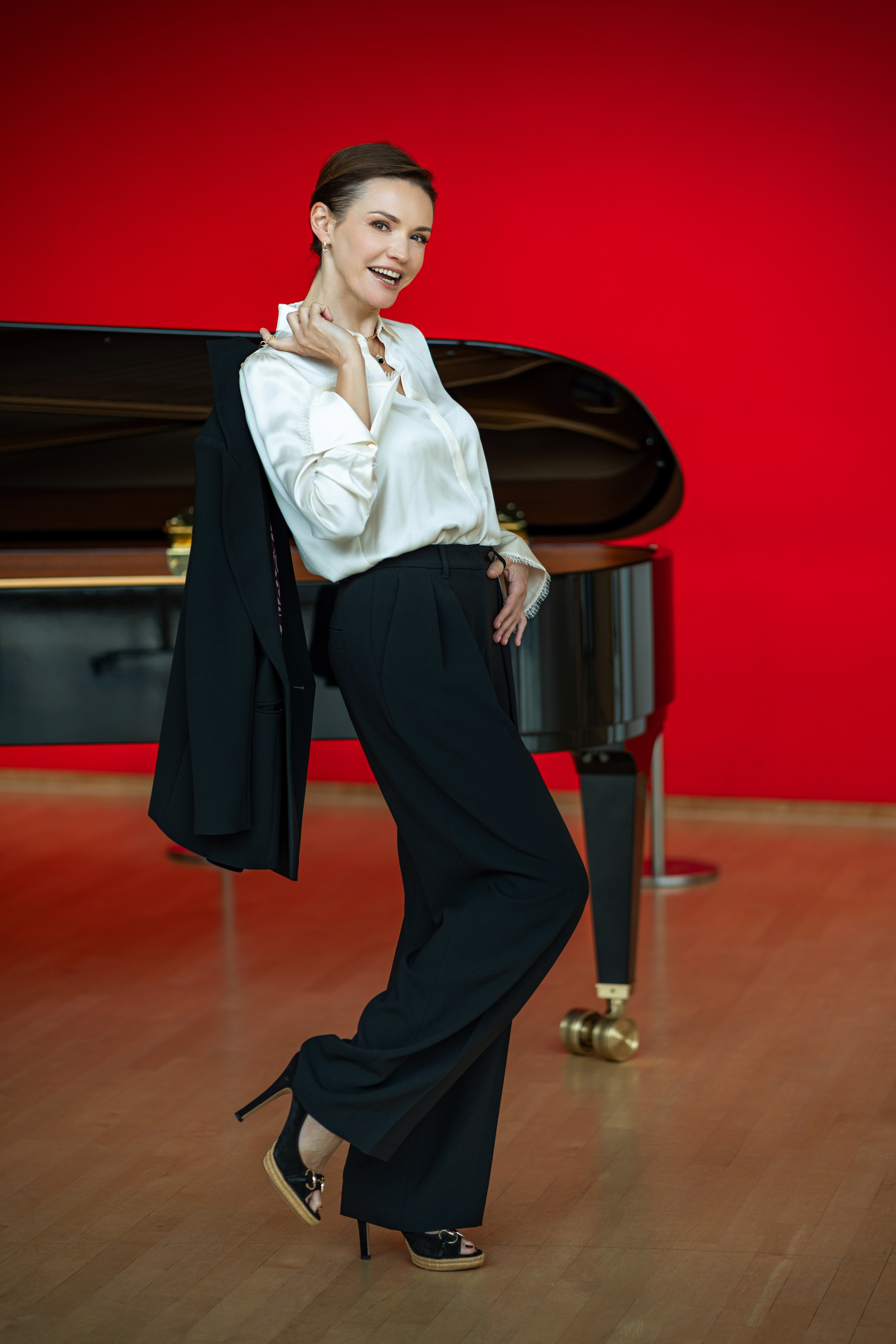 Olga Andryushchenko pianist portfolio portrait 