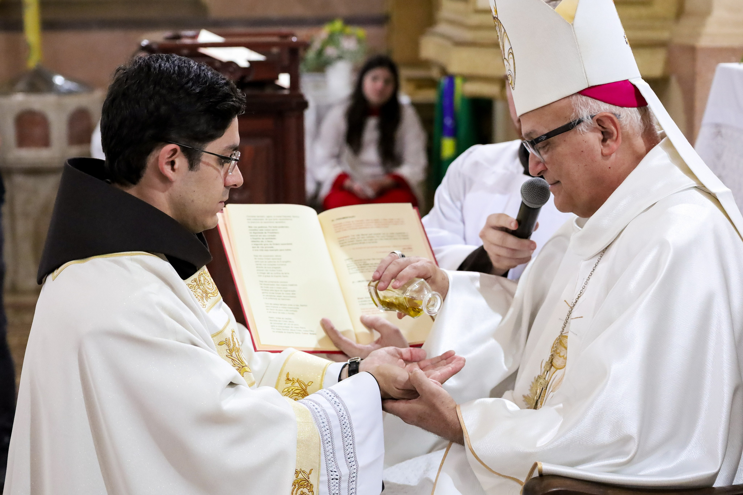 Ordenação Sacerdotal. Fotógrafo de momentos Sagrados
