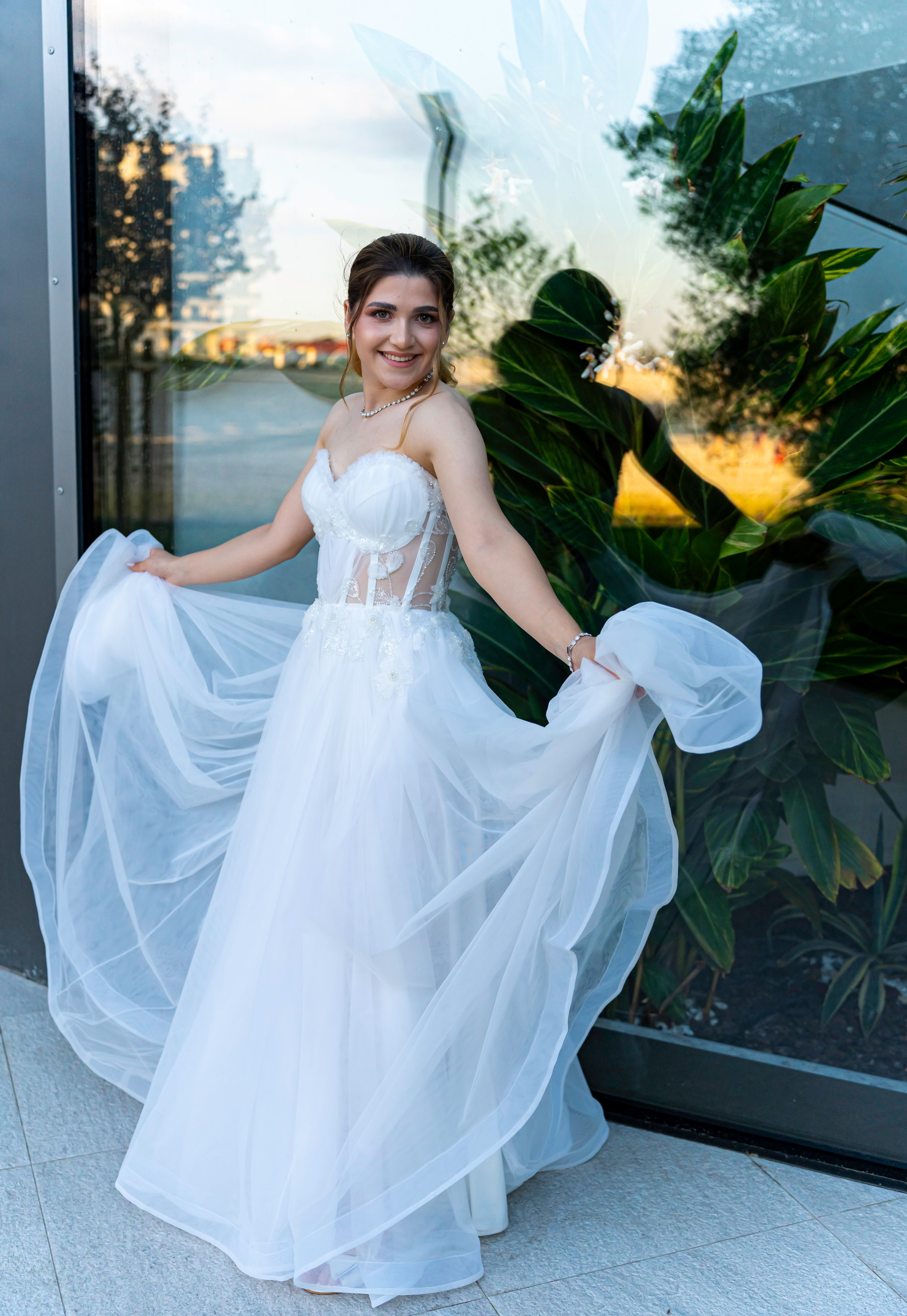 Fotograf de nunta Constanta. Servicii foto video Constanta. MCM Happy Studio – Fotograf și Videograf Nuntă