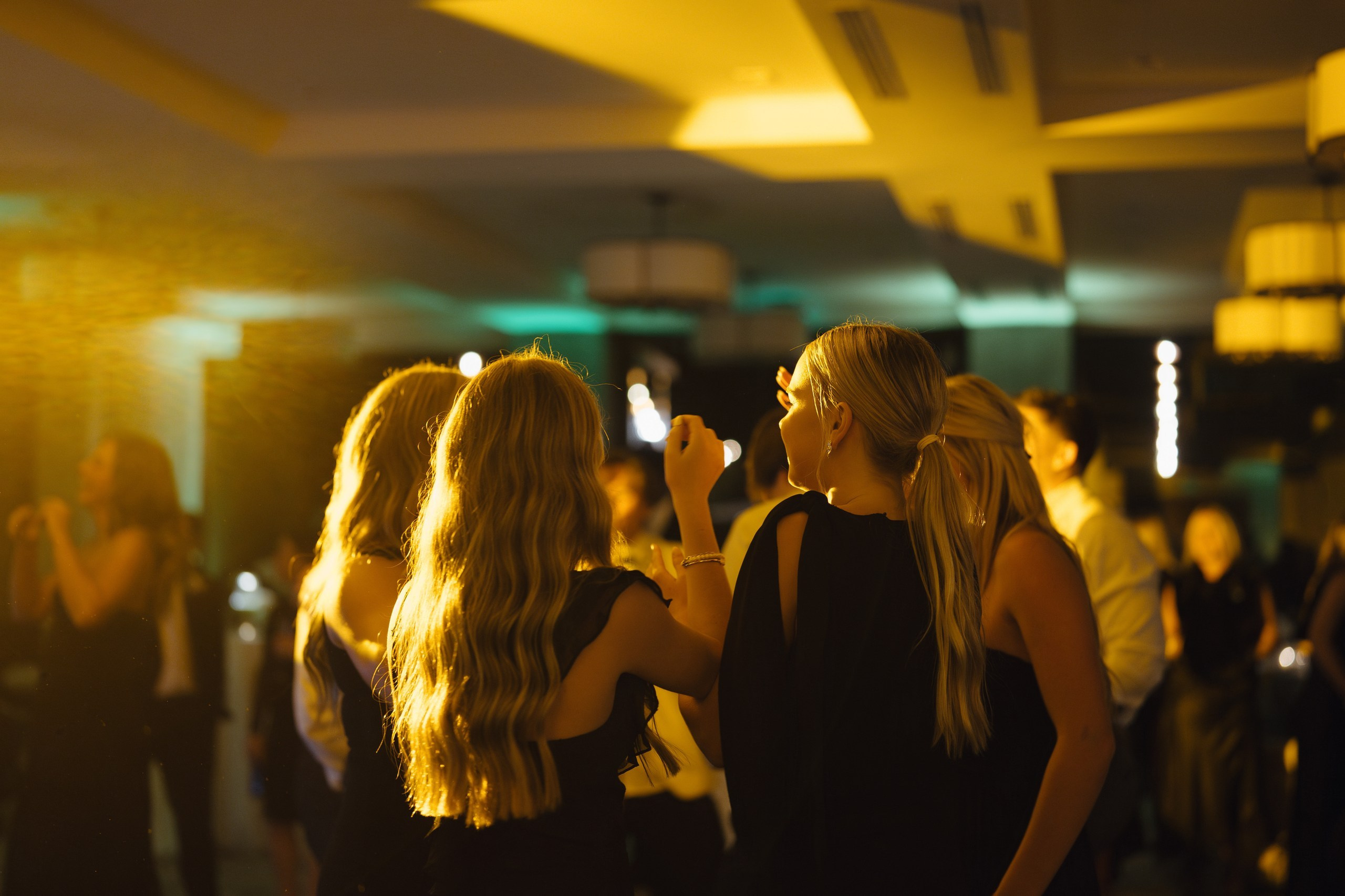 M&R. Orange County Wedding Photographer & Videographer | Candid & Timeless Wedding Photo + Video | Italiantsev