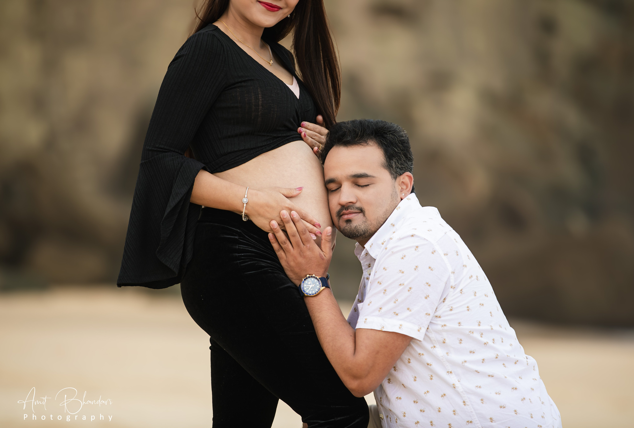 Outdoor Maternity Photoshoot. Freelance Photographer in Newcastle & Central Coast