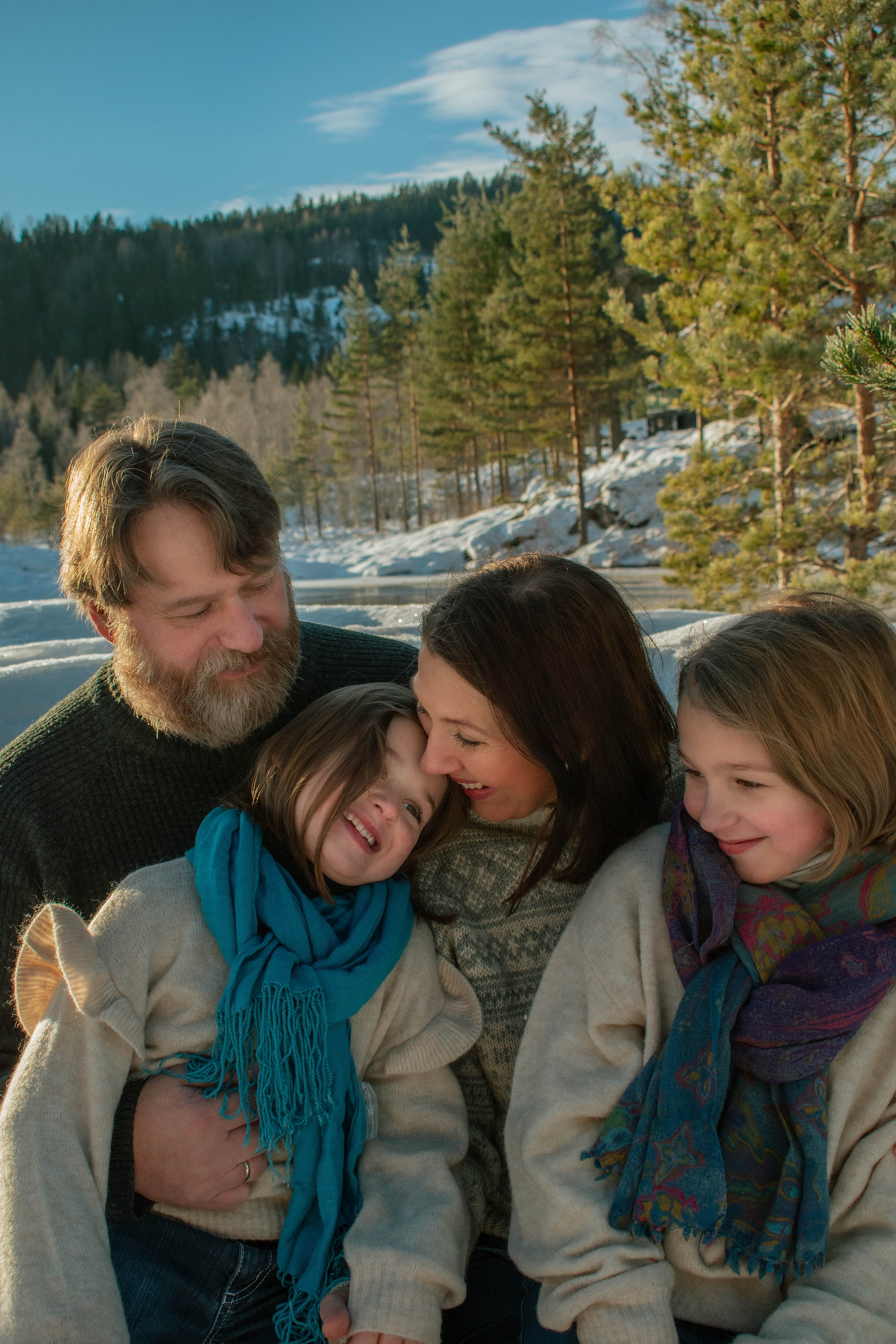 Family shooting dec 2023. Photographer Svitlana Boinehri