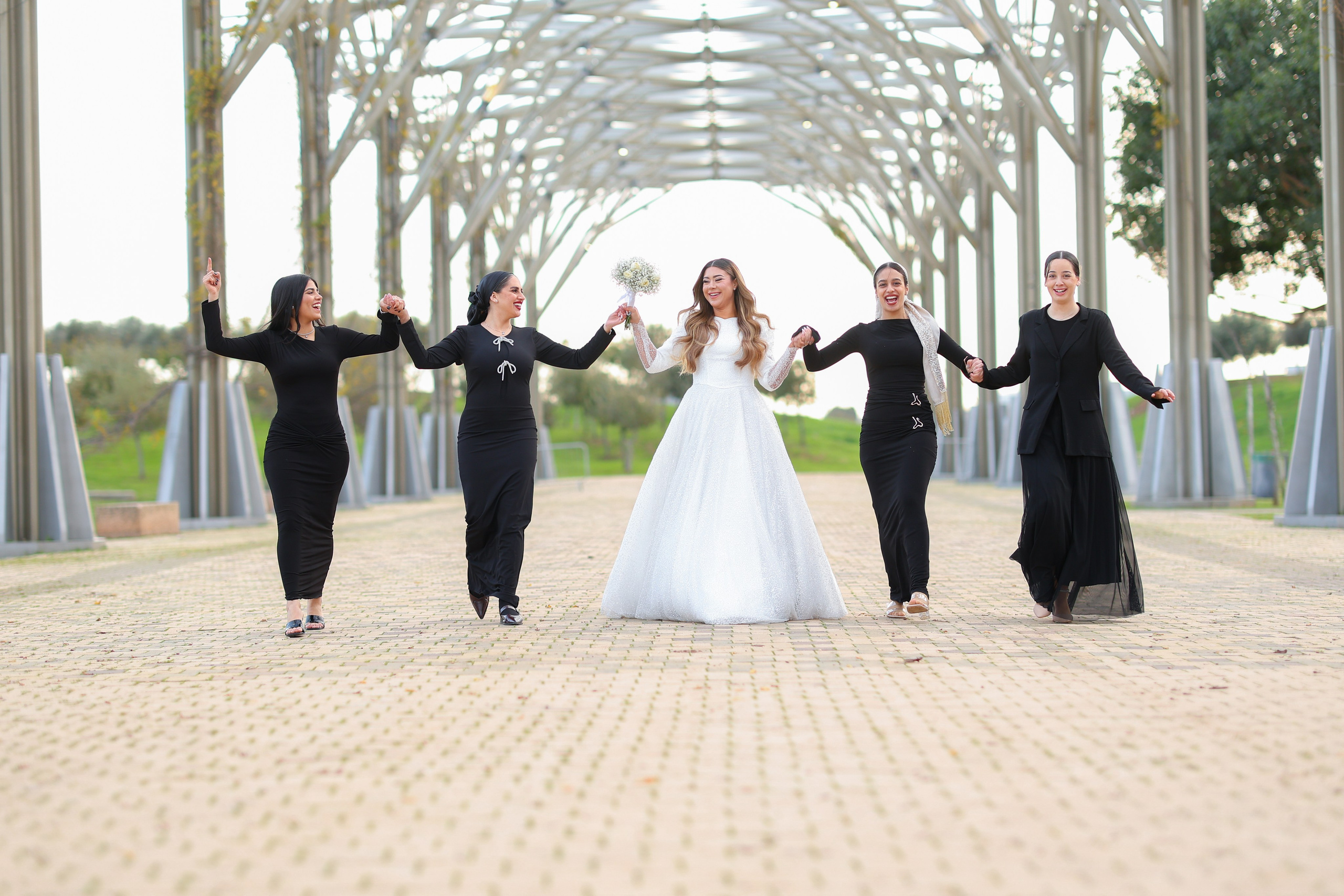 B & M. משה מנשה צלם חתונות