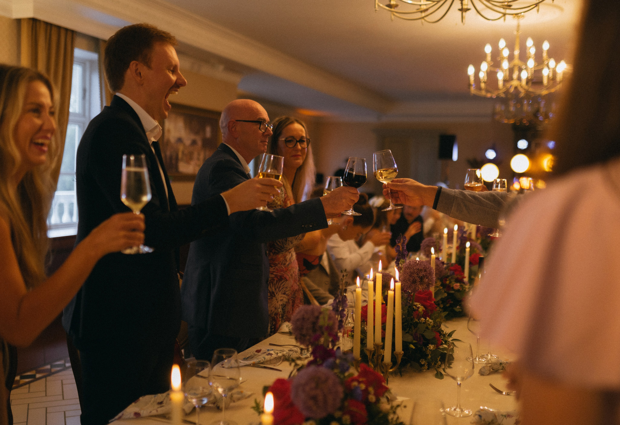 Justė ir Henrikas | Lietingos jaukios vestuvės Palangoje. Vestuvių ir šeimų fotografė Lena Bondarenko / belove photo