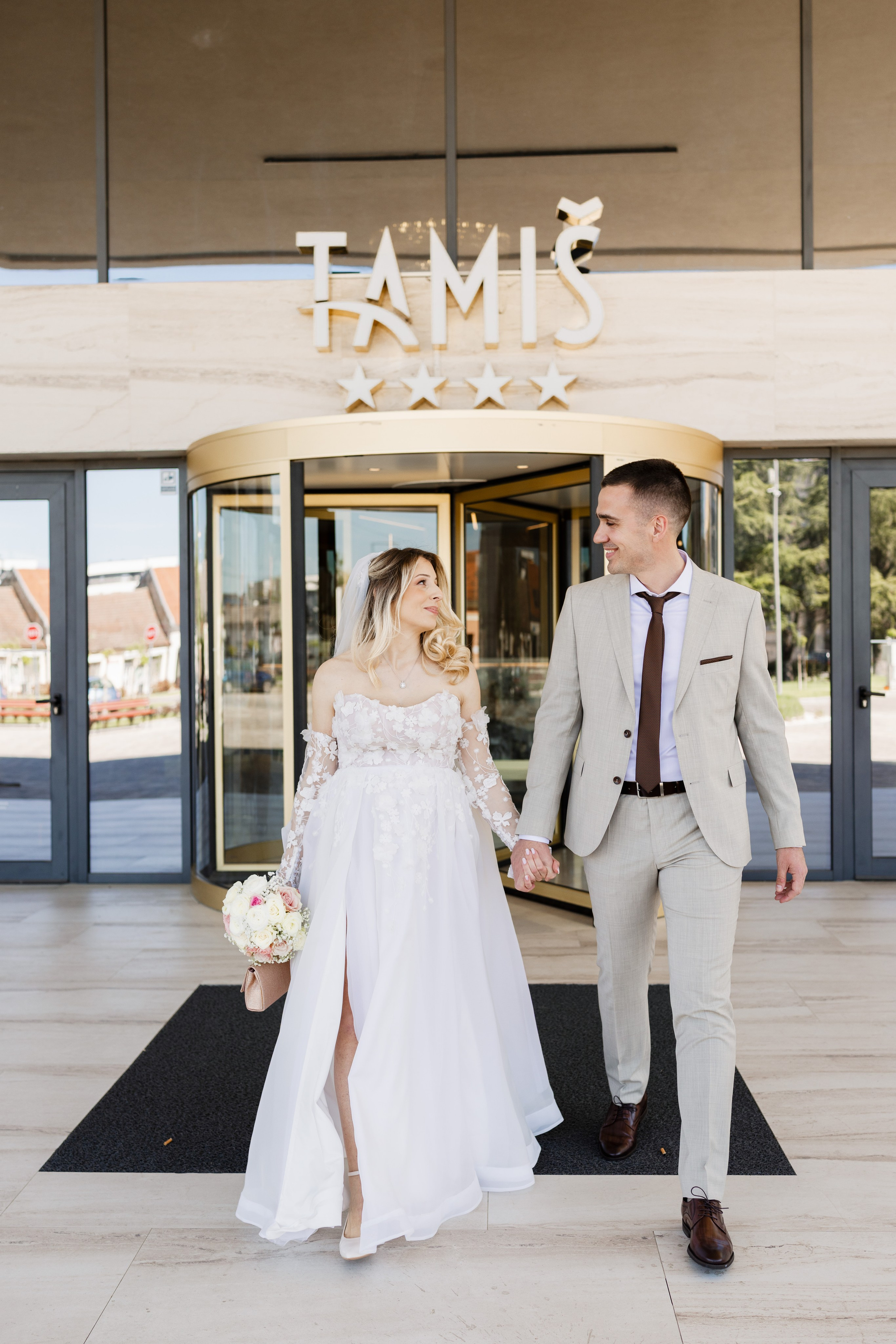 Olivera i Dragomir - Venčanje u hotelu Tamiš & Poco Loco. Milan Lukovic professional wedding photographer