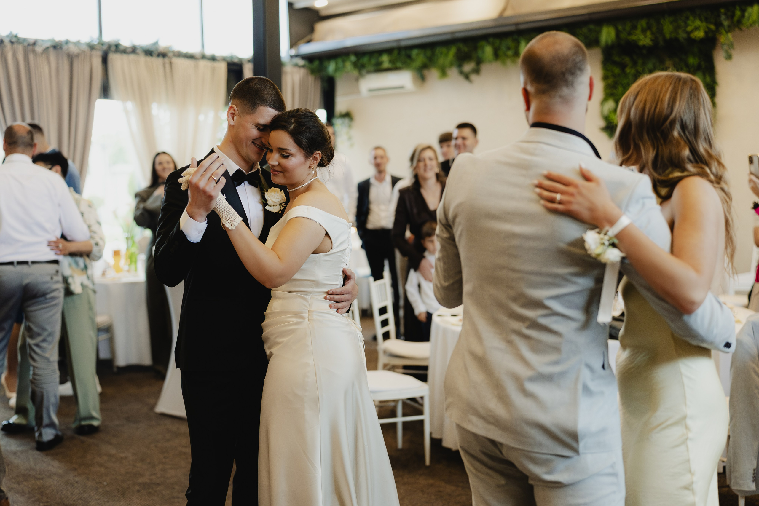 Sofija i Lazar - Venčanje u Zrenjaninu, restoran „Kovač”. Milan Lukovic professional wedding photographer