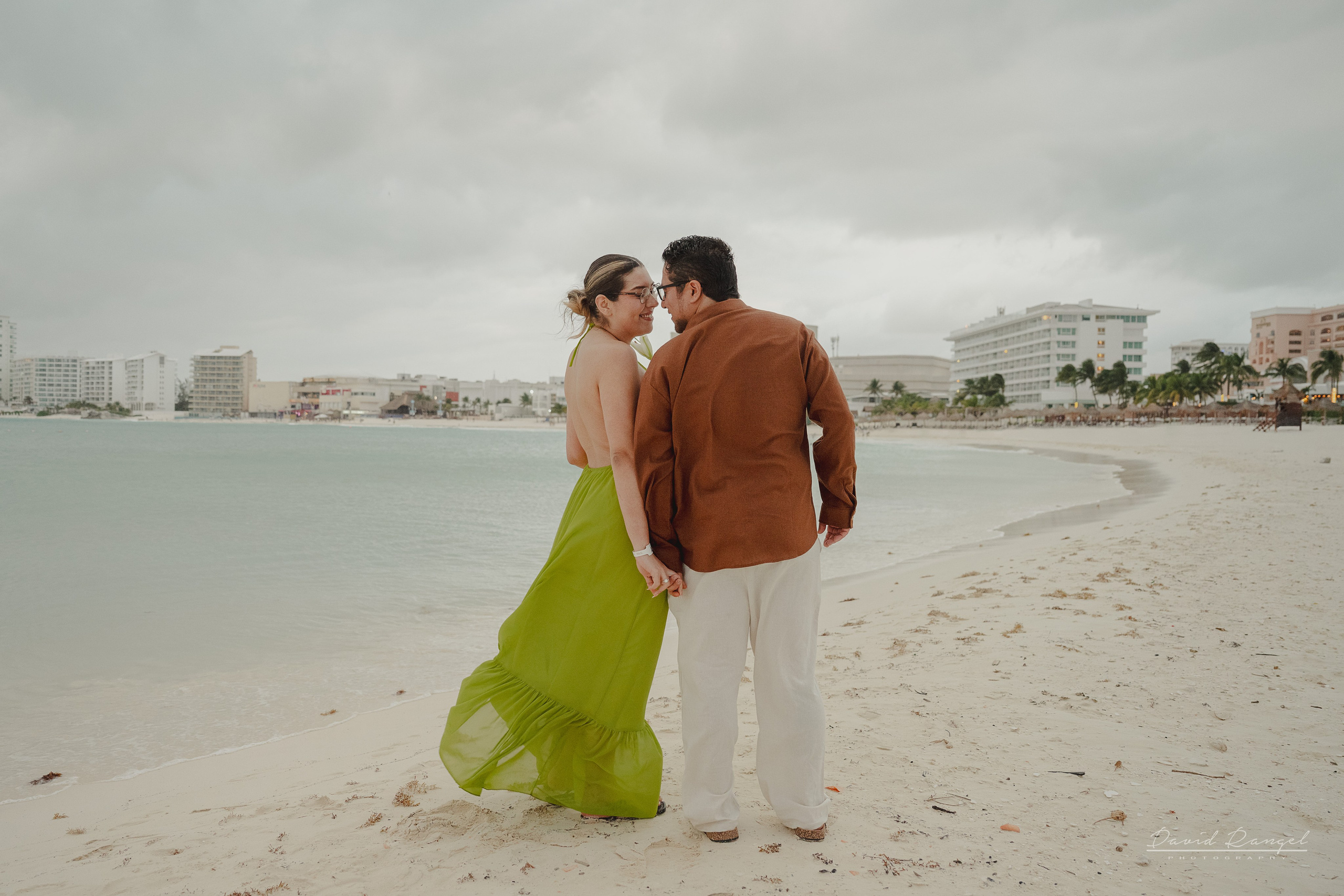 Adan & Moni — Engagement — Playa Forum Cancun. Destination wedding photographer based in Cancun and Riviera Maya with service worldwide