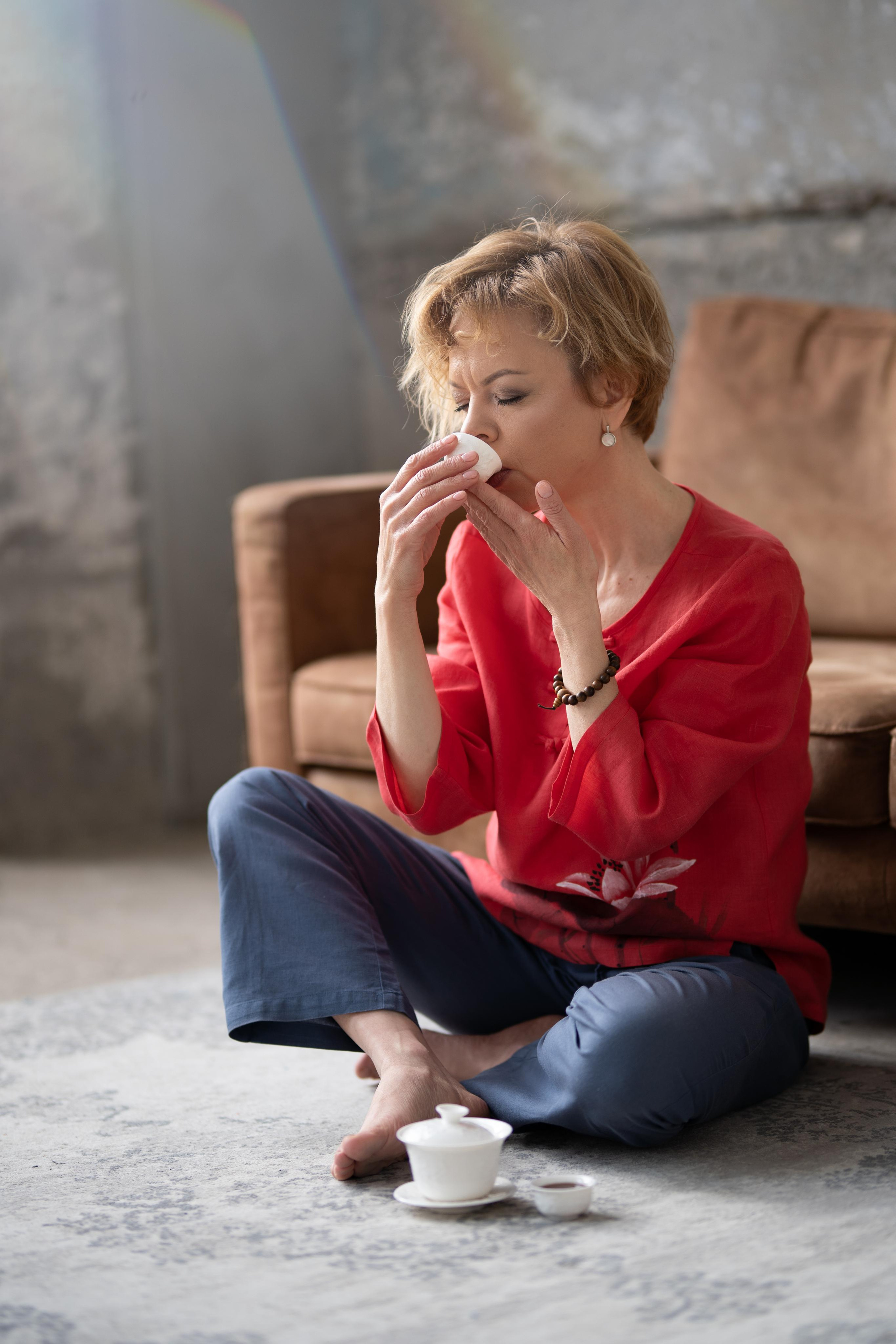 Fotografía lifestyle Madrid. sesión de fotos en estudio Madrid. sesión fotográfica individual Madrid. Fotógrafo en Madrid, España. Alyona Belyaninova