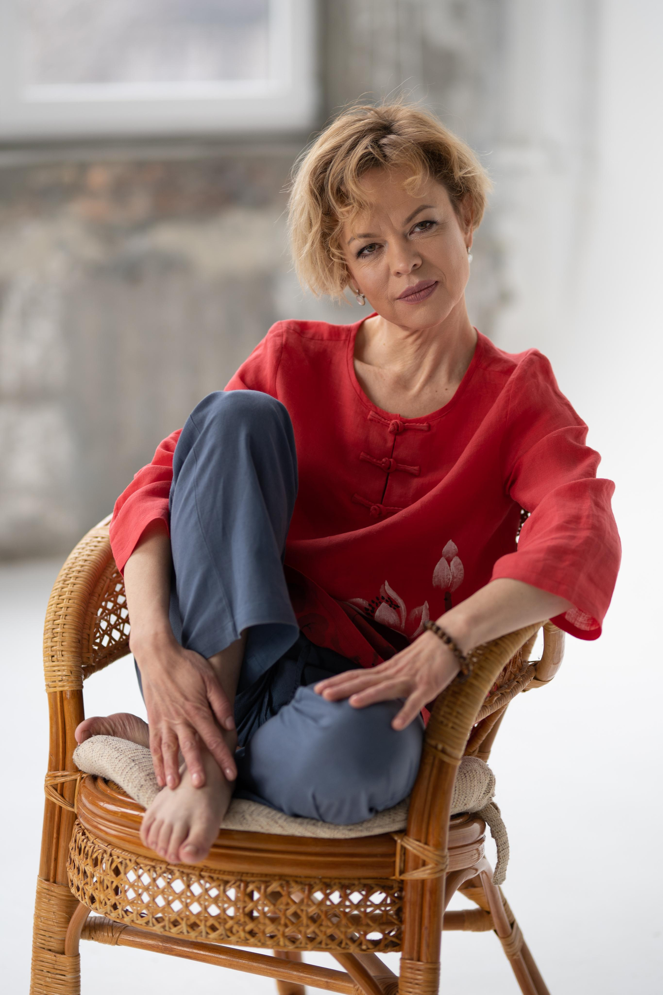 Fotografía lifestyle Madrid. sesión de fotos en estudio Madrid. sesión fotográfica individual Madrid. Fotógrafo en Madrid, España. Alyona Belyaninova