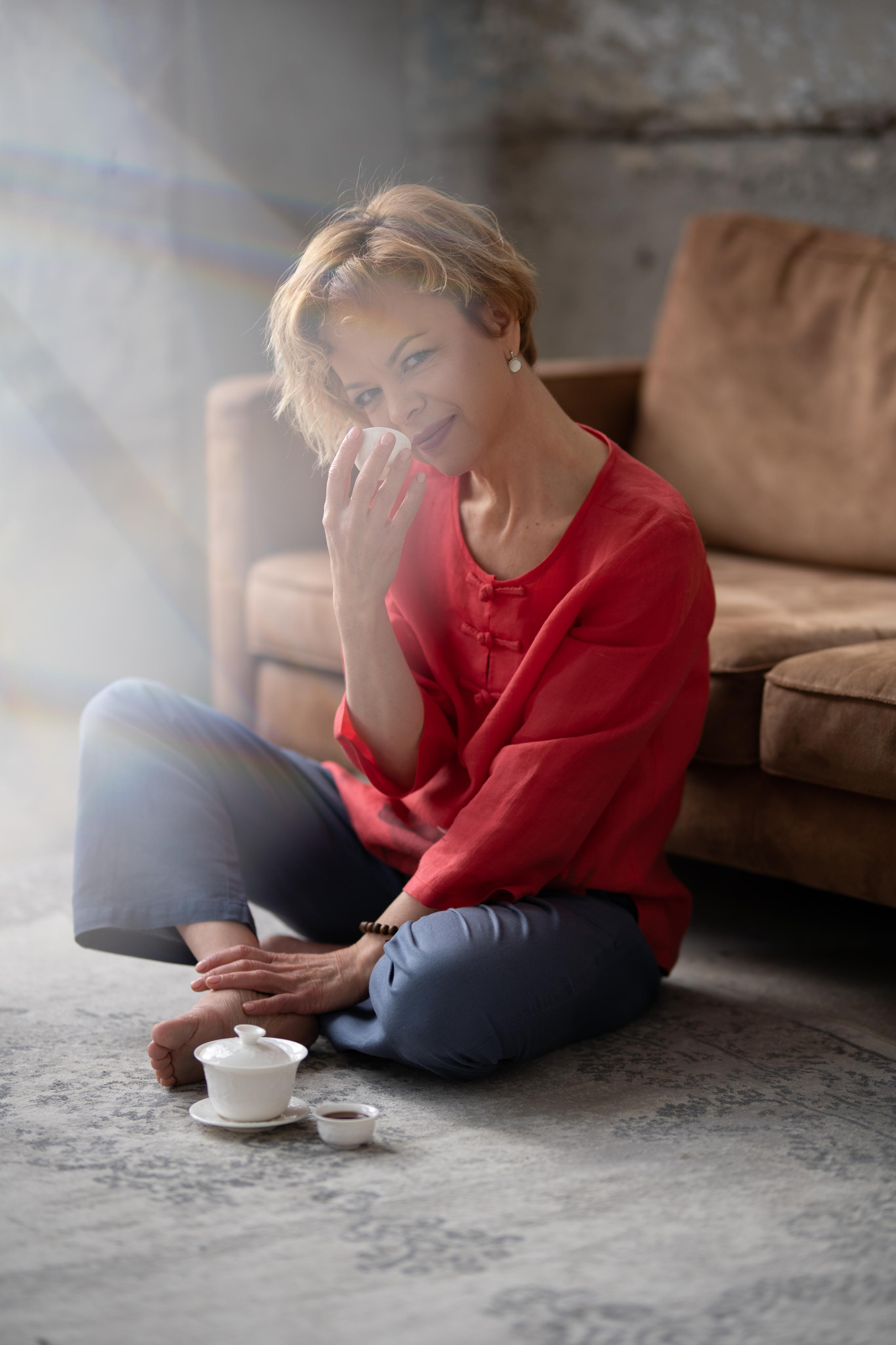 Fotografía lifestyle Madrid. sesión de fotos en estudio Madrid. sesión fotográfica individual Madrid. Fotógrafo en Madrid, España. Alyona Belyaninova