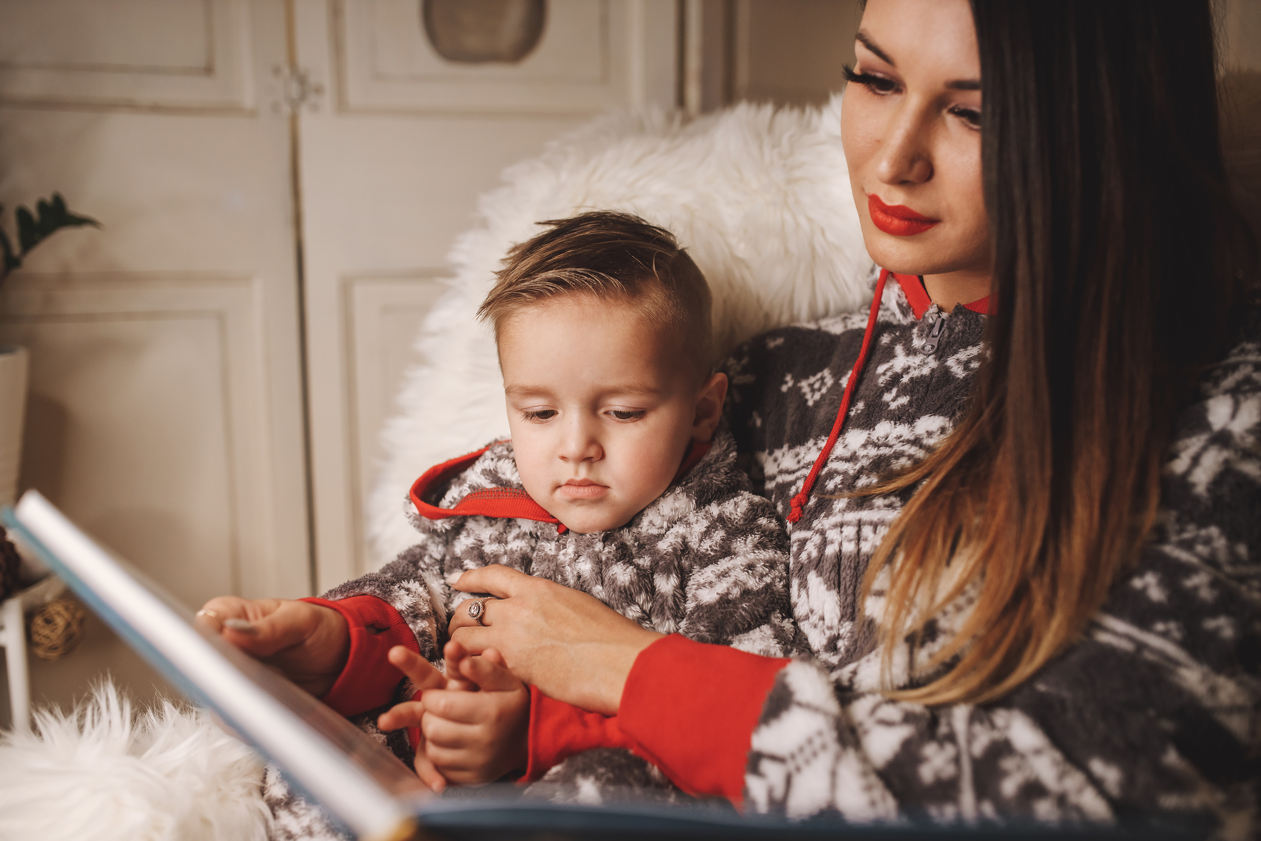 12.07.2019 Christmas Family Photoshoot 14. Wedding family event photographer in Chicago Nick Yushevich