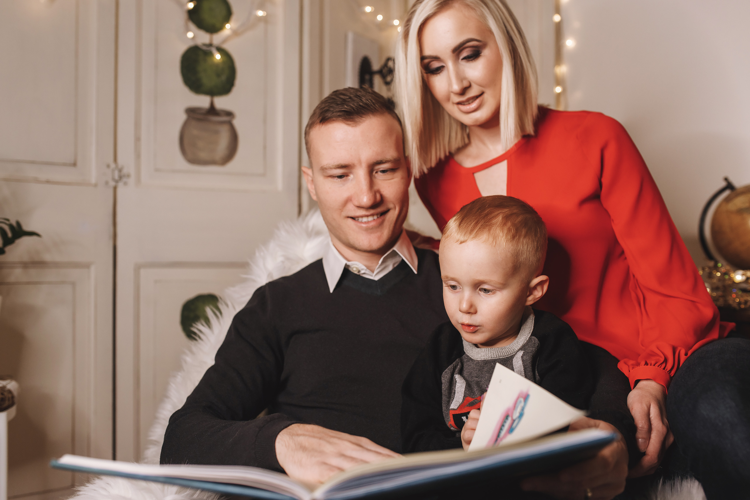 12.07.2019 Christmas Family Photoshoot 12. Wedding family event photographer in Chicago Nick Yushevich