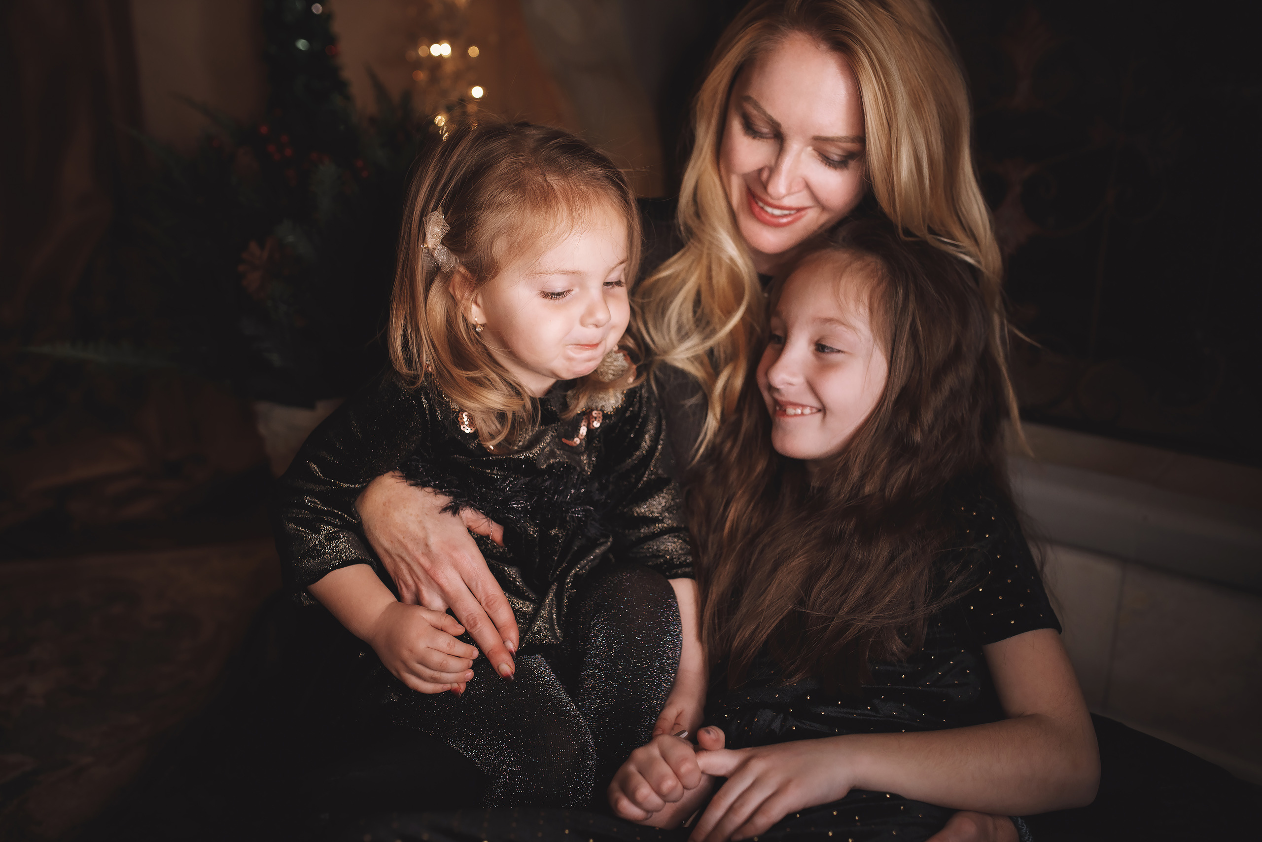 12.05.2019 Christmas Family Photoshoot. Wedding family event photographer in Chicago Nick Yushevich