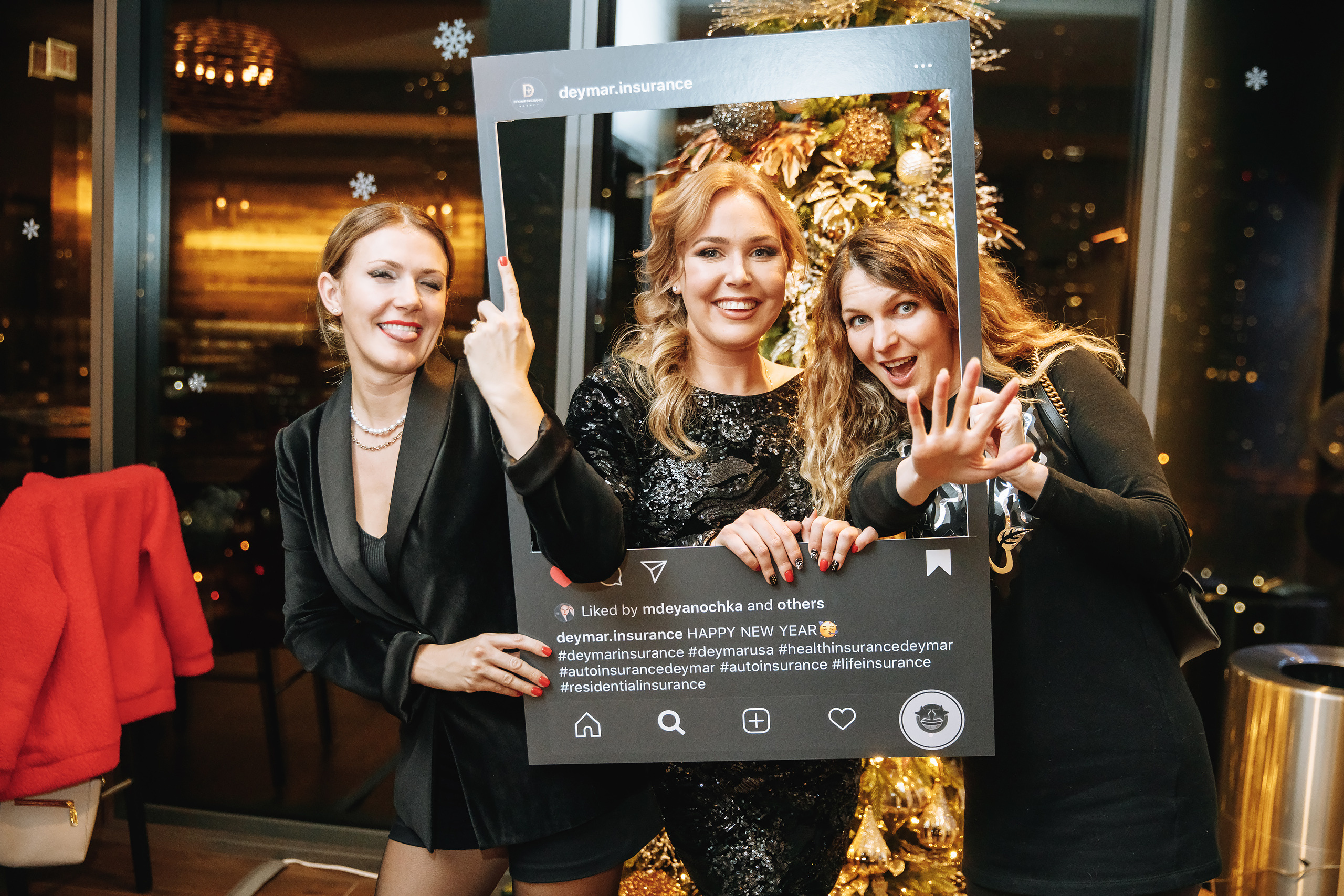 Deymar Insurance Agency. Wedding family event photographer in Chicago Nick Yushevich