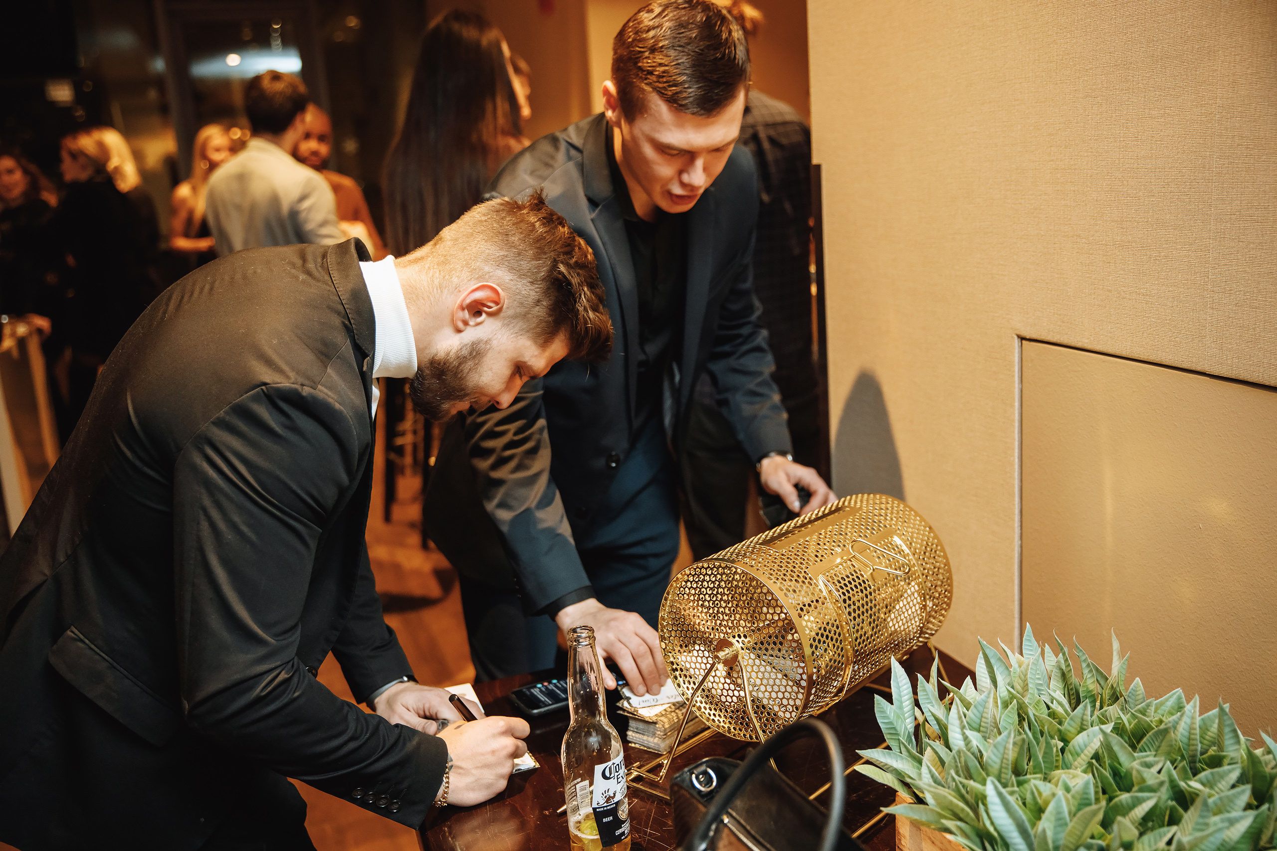 Deymar Insurance Agency. Wedding family event photographer in Chicago Nick Yushevich