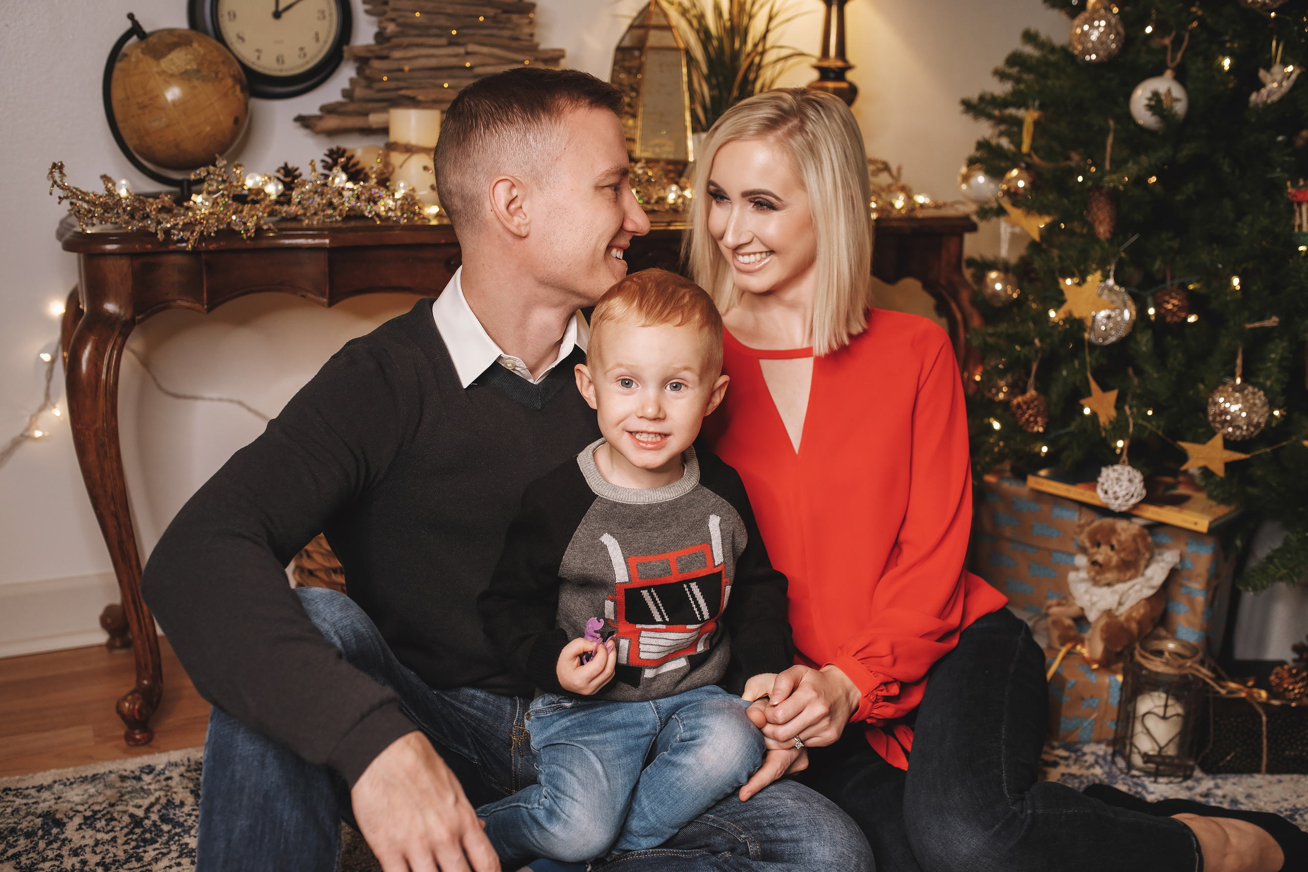 12.07.2019 Christmas Family Photoshoot 12. Wedding family event photographer in Chicago Nick Yushevich