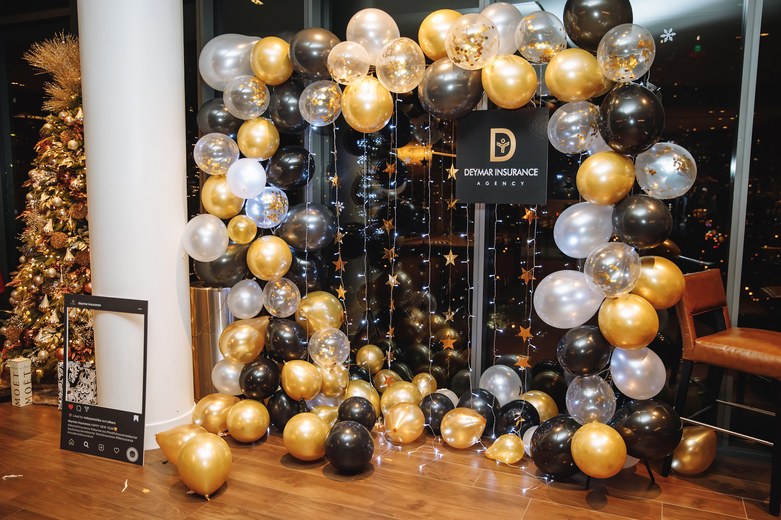 Deymar Insurance Agency. Wedding family event photographer in Chicago Nick Yushevich