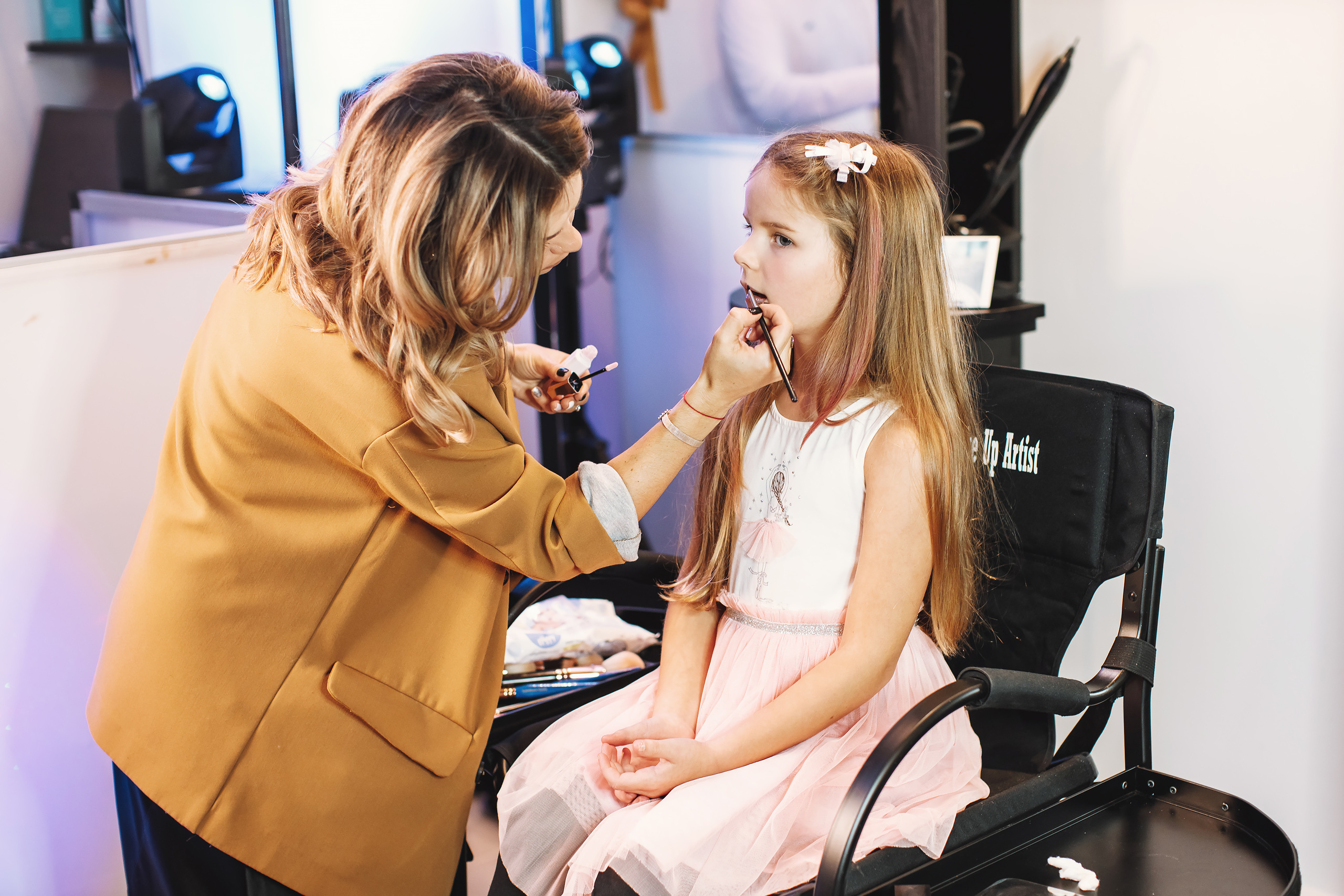 O&B style. Wedding family event photographer in Chicago Nick Yushevich