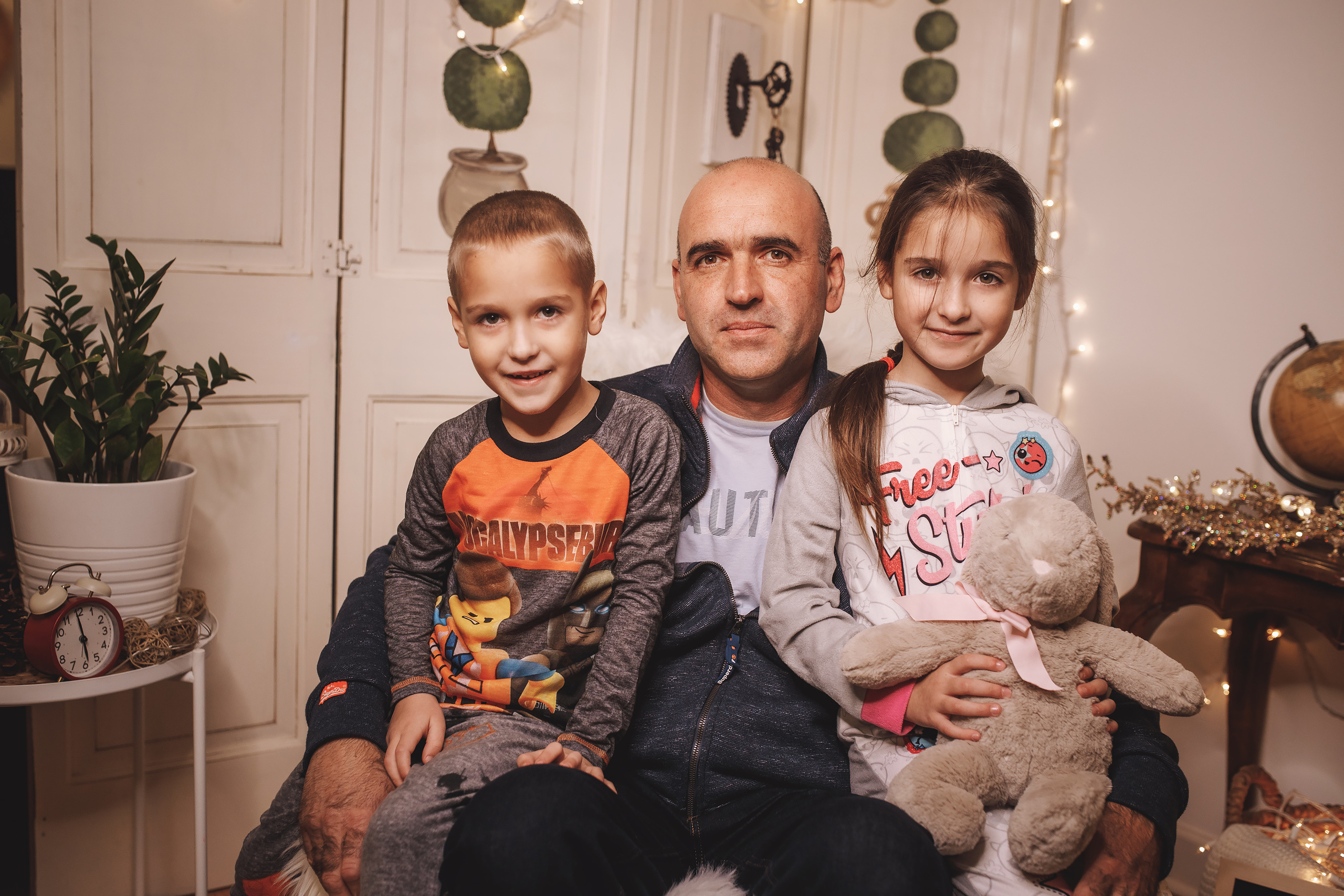 12.14.2019 Christmas Family Photoshoot 23. Wedding family event photographer in Chicago Nick Yushevich