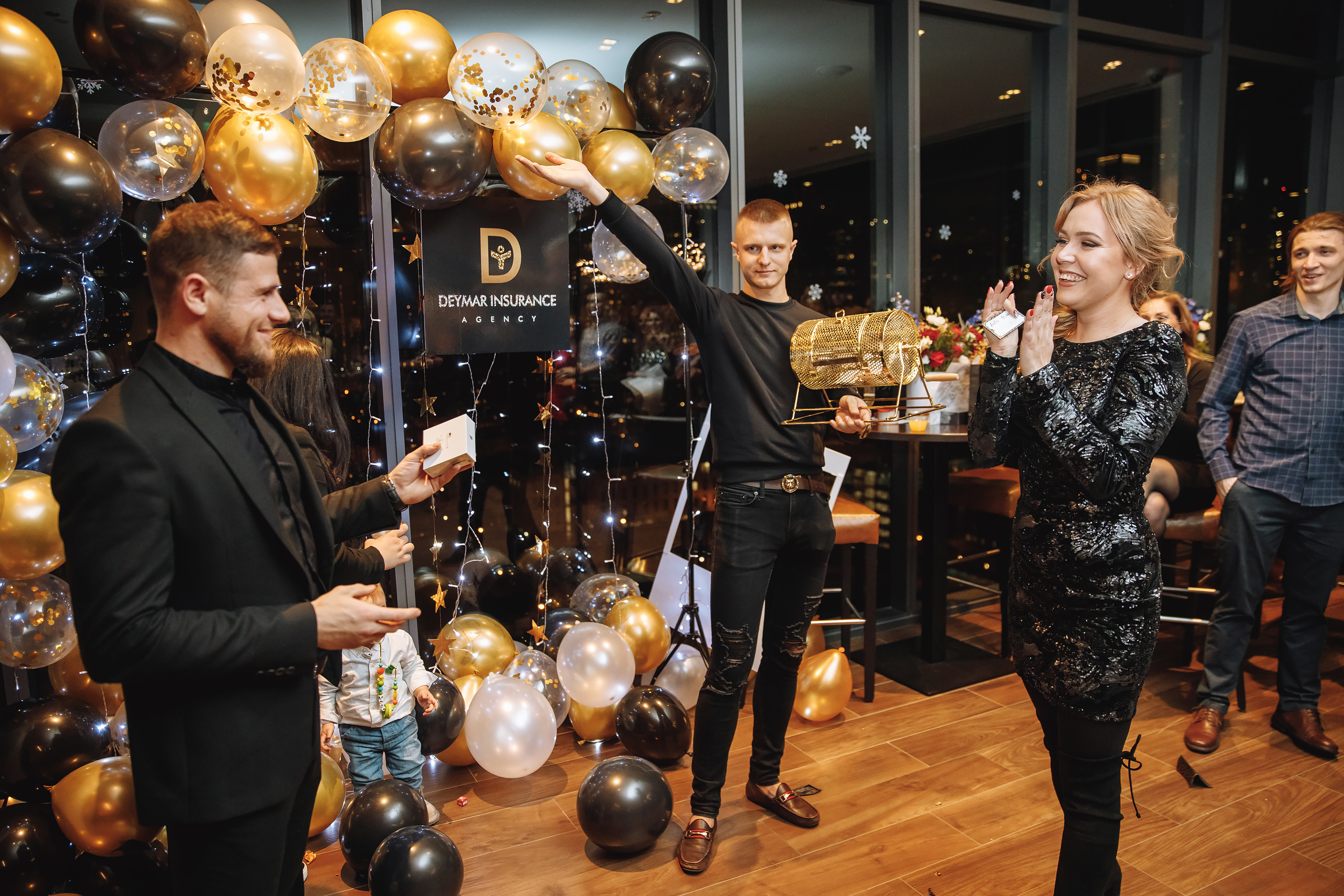 Deymar Insurance Agency. Wedding family event photographer in Chicago Nick Yushevich