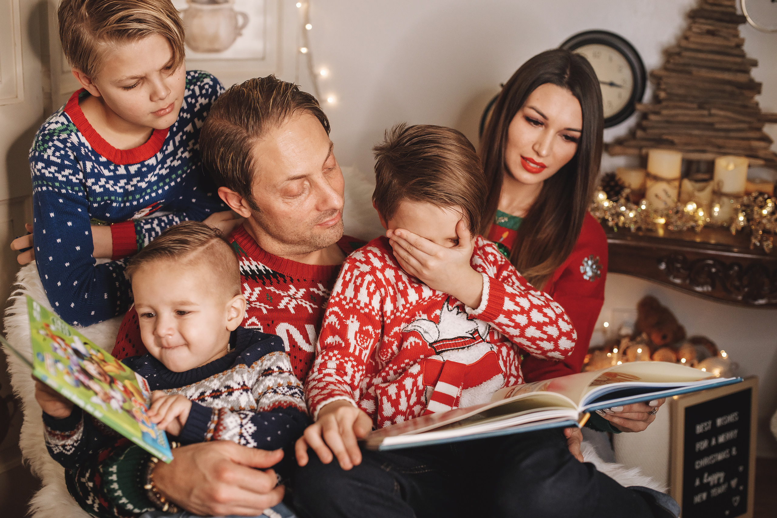 12.07.2019 Christmas Family Photoshoot 14. Wedding family event photographer in Chicago Nick Yushevich