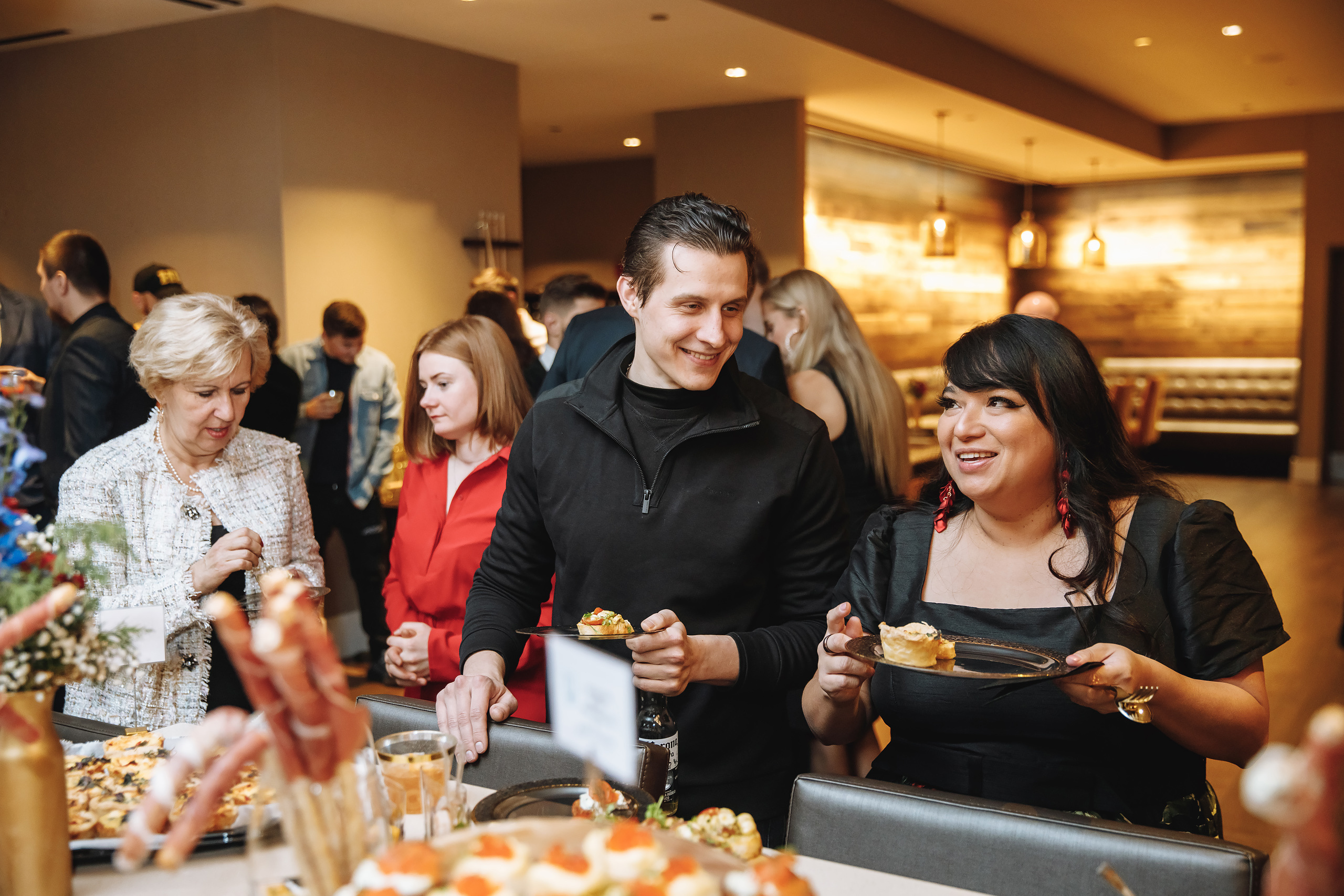 Deymar Insurance Agency. Wedding family event photographer in Chicago Nick Yushevich