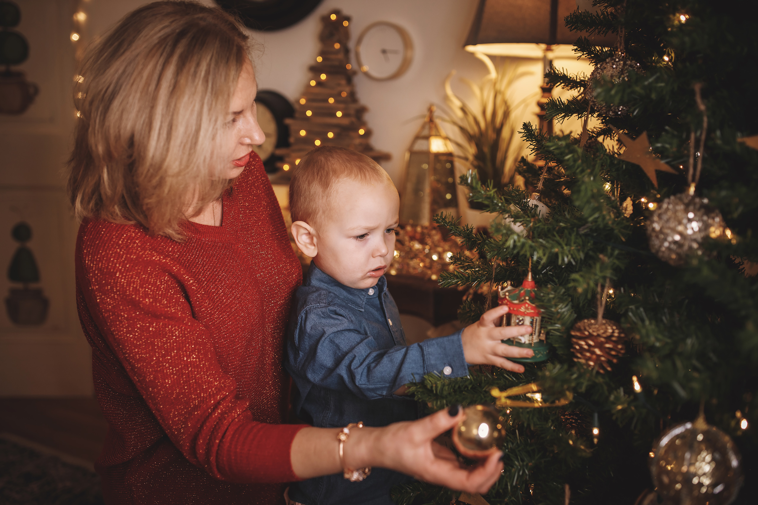 12.14.2019 Christmas Family Photoshoot 22. Wedding family event photographer in Chicago Nick Yushevich