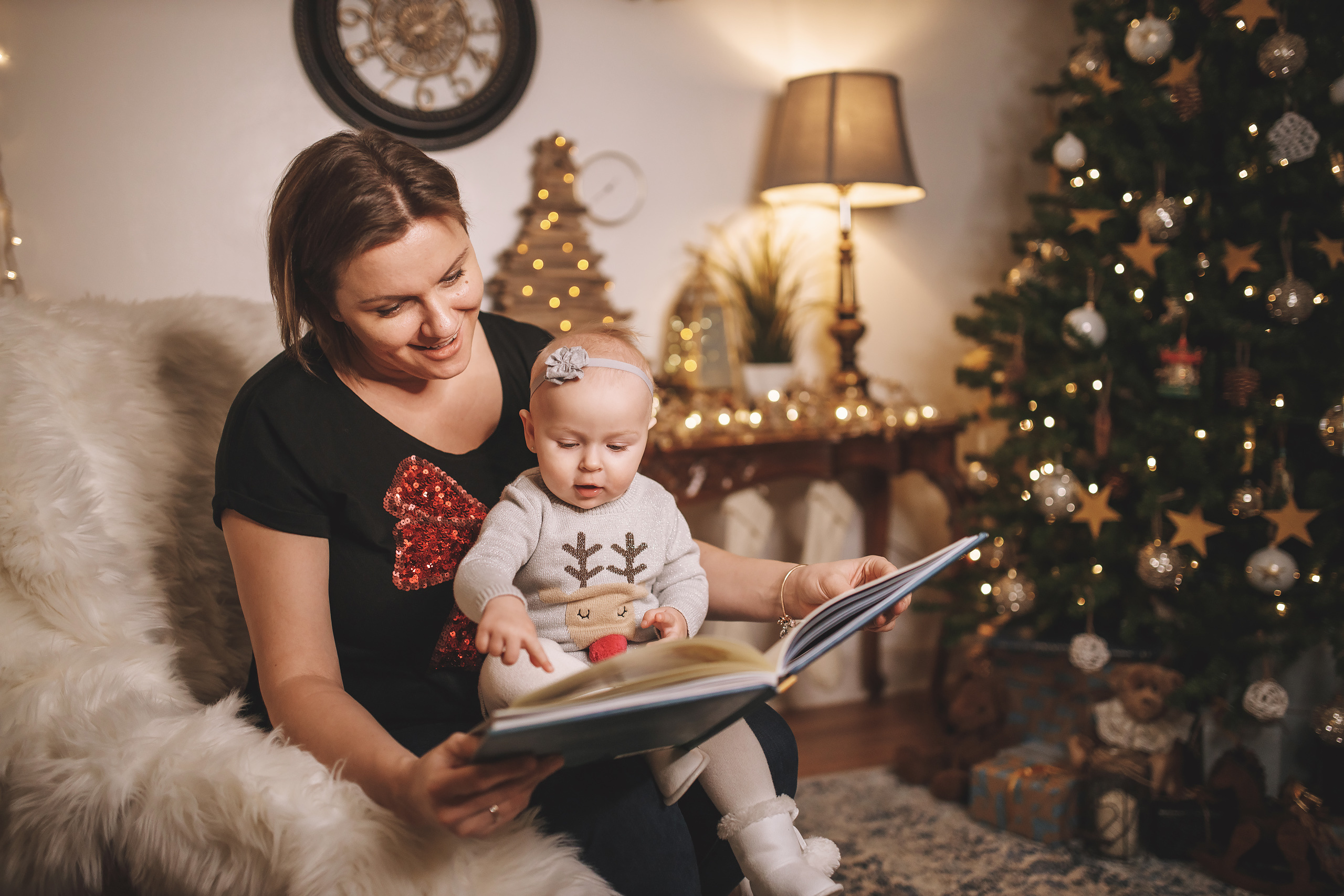 12.14.2019 Christmas Family Photoshoot 20. Wedding family event photographer in Chicago Nick Yushevich
