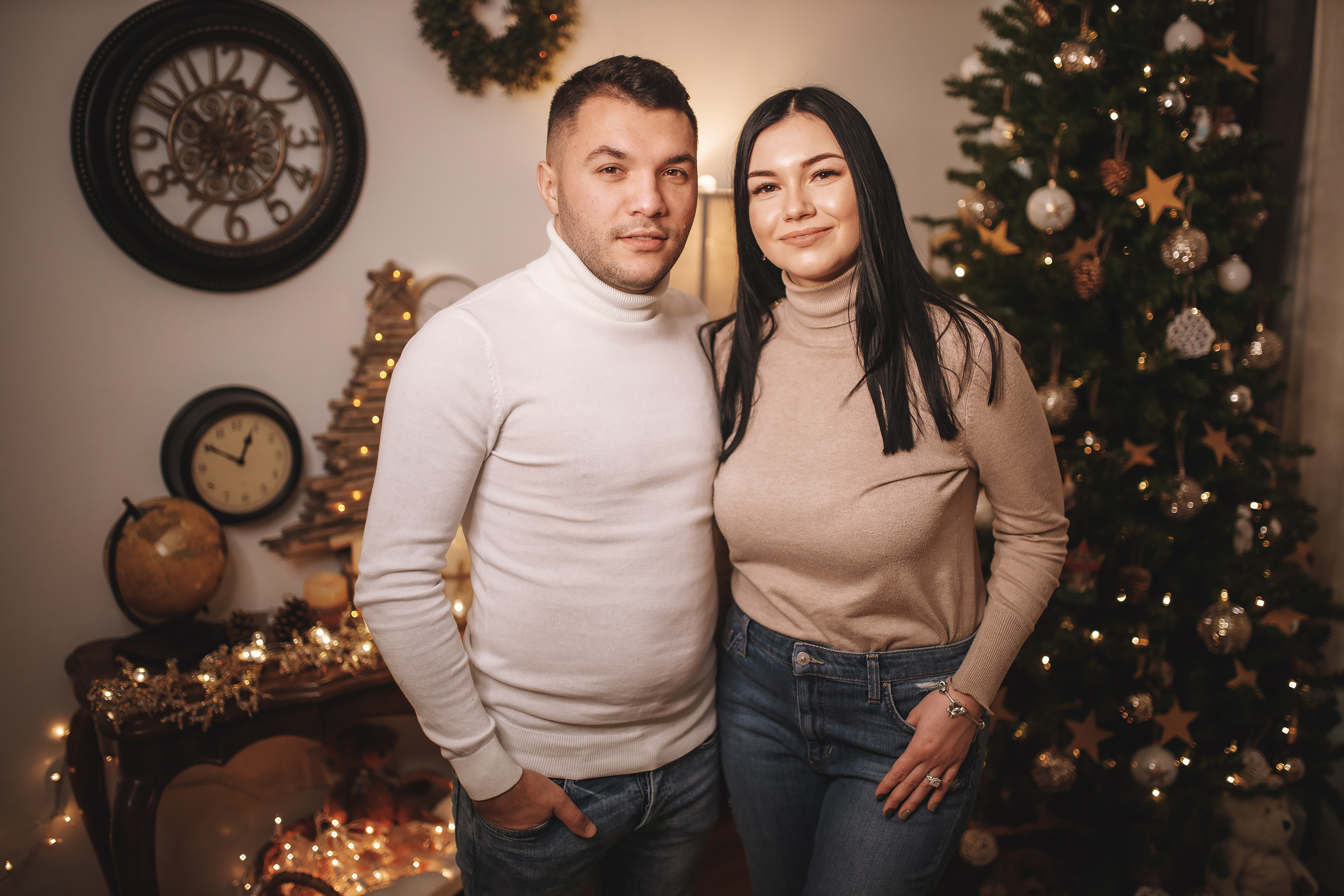 12.14.2019 Christmas Family Photoshoot 19. Wedding family event photographer in Chicago Nick Yushevich