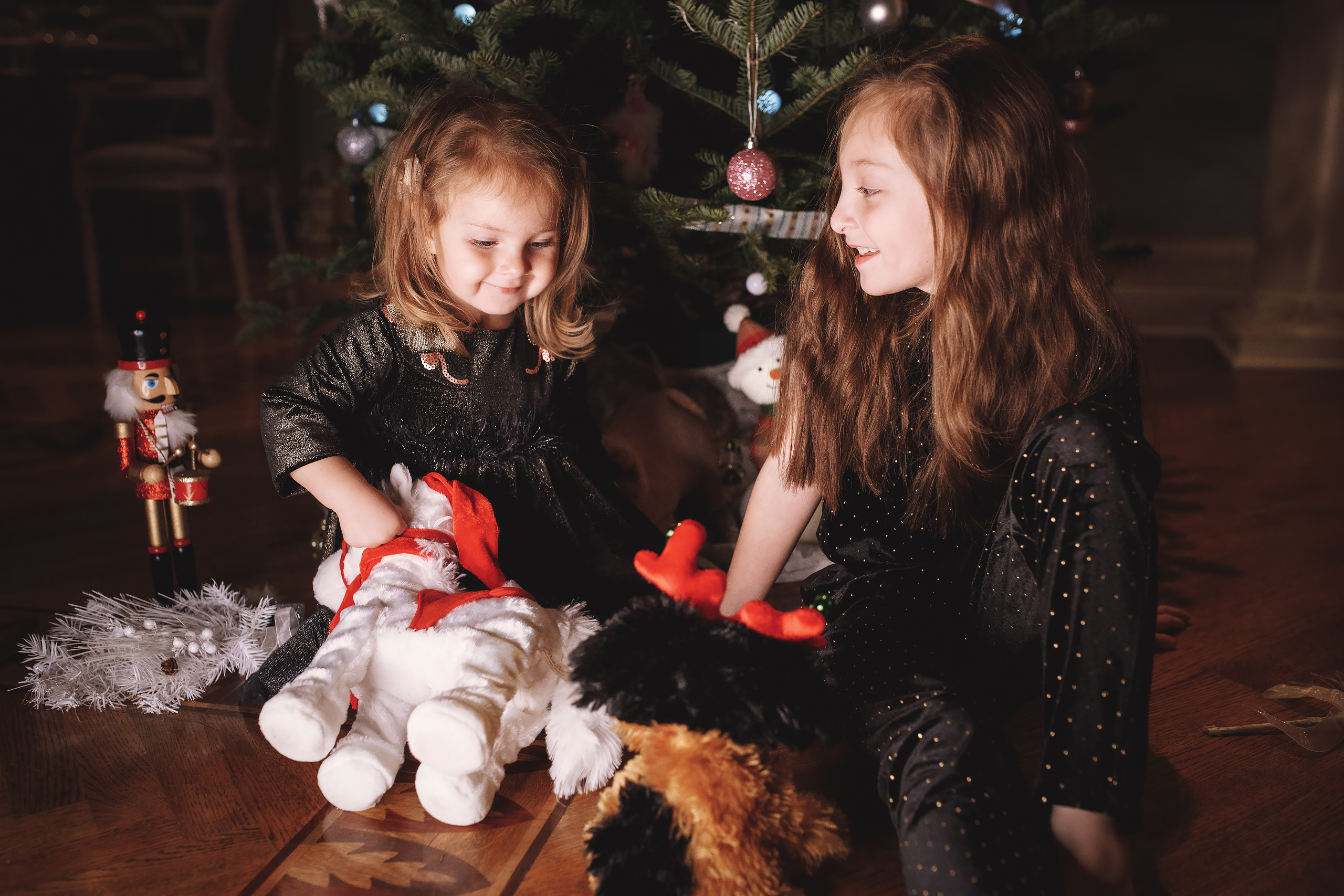 12.05.2019 Christmas Family Photoshoot. Wedding family event photographer in Chicago Nick Yushevich