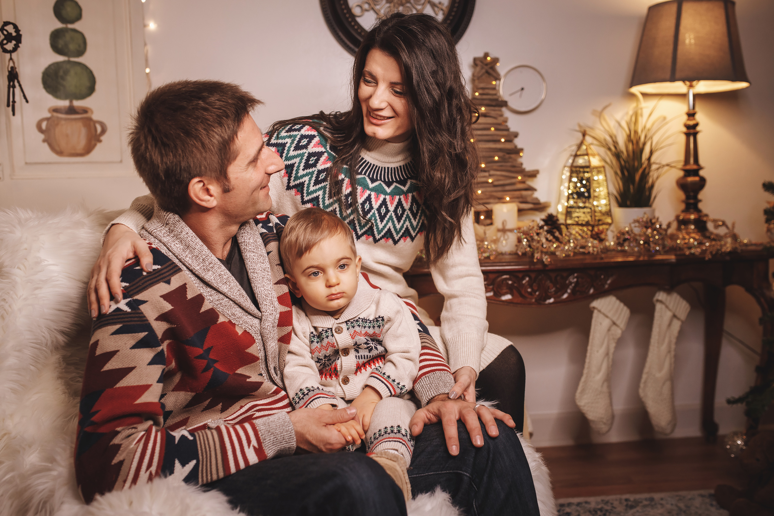 12.10.2019 Christmas Family Photoshoot 16. Wedding family event photographer in Chicago Nick Yushevich