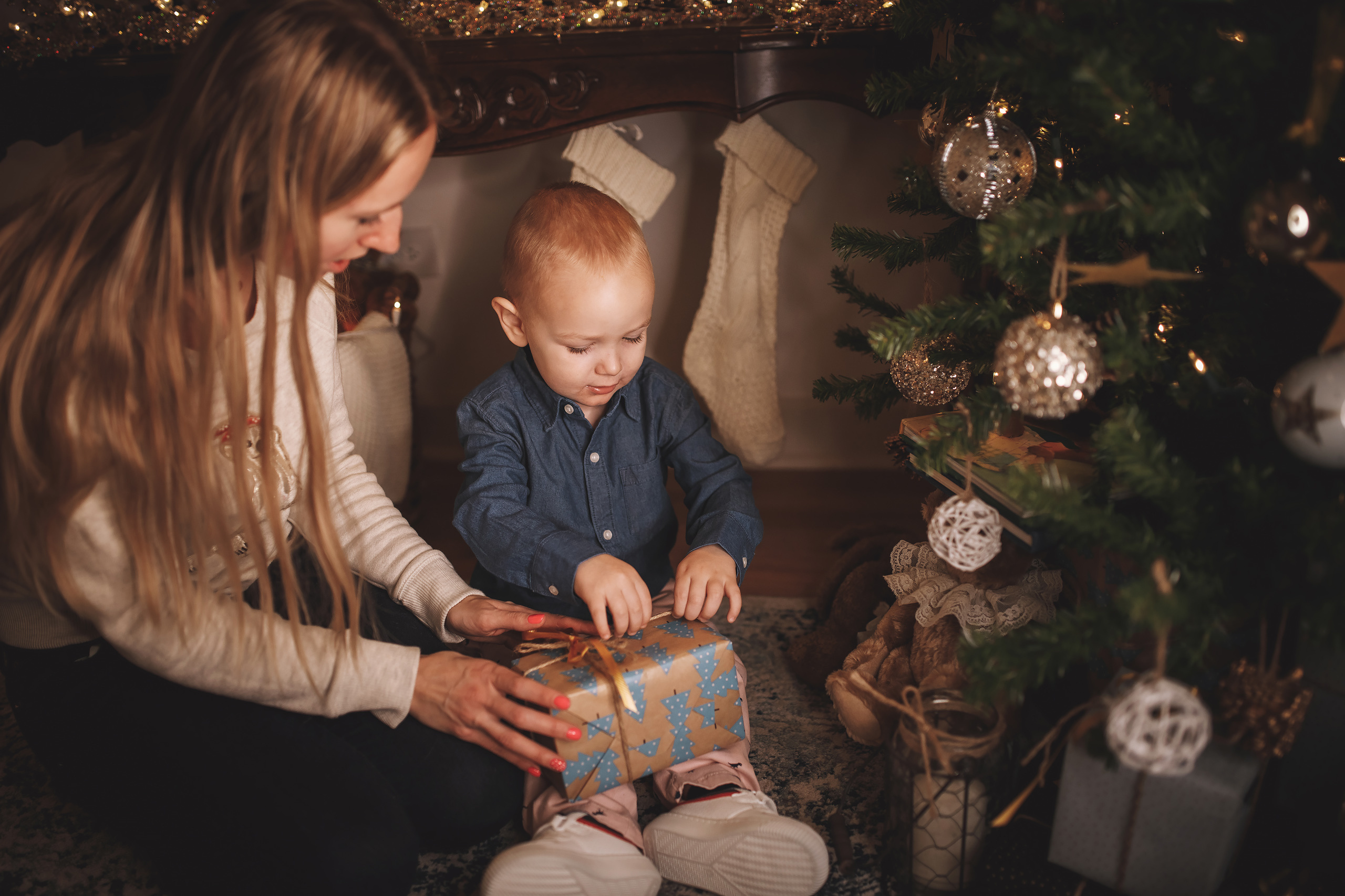 12.14.2019 Christmas Family Photoshoot 22. Wedding family event photographer in Chicago Nick Yushevich