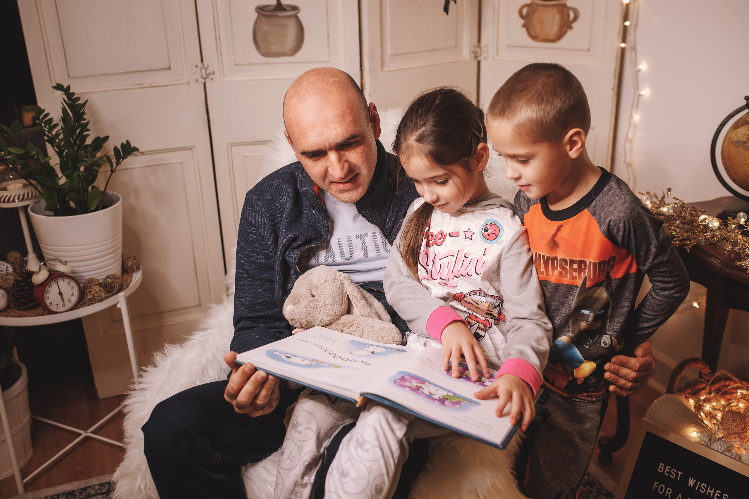 12.14.2019 Christmas Family Photoshoot 23. Wedding family event photographer in Chicago Nick Yushevich