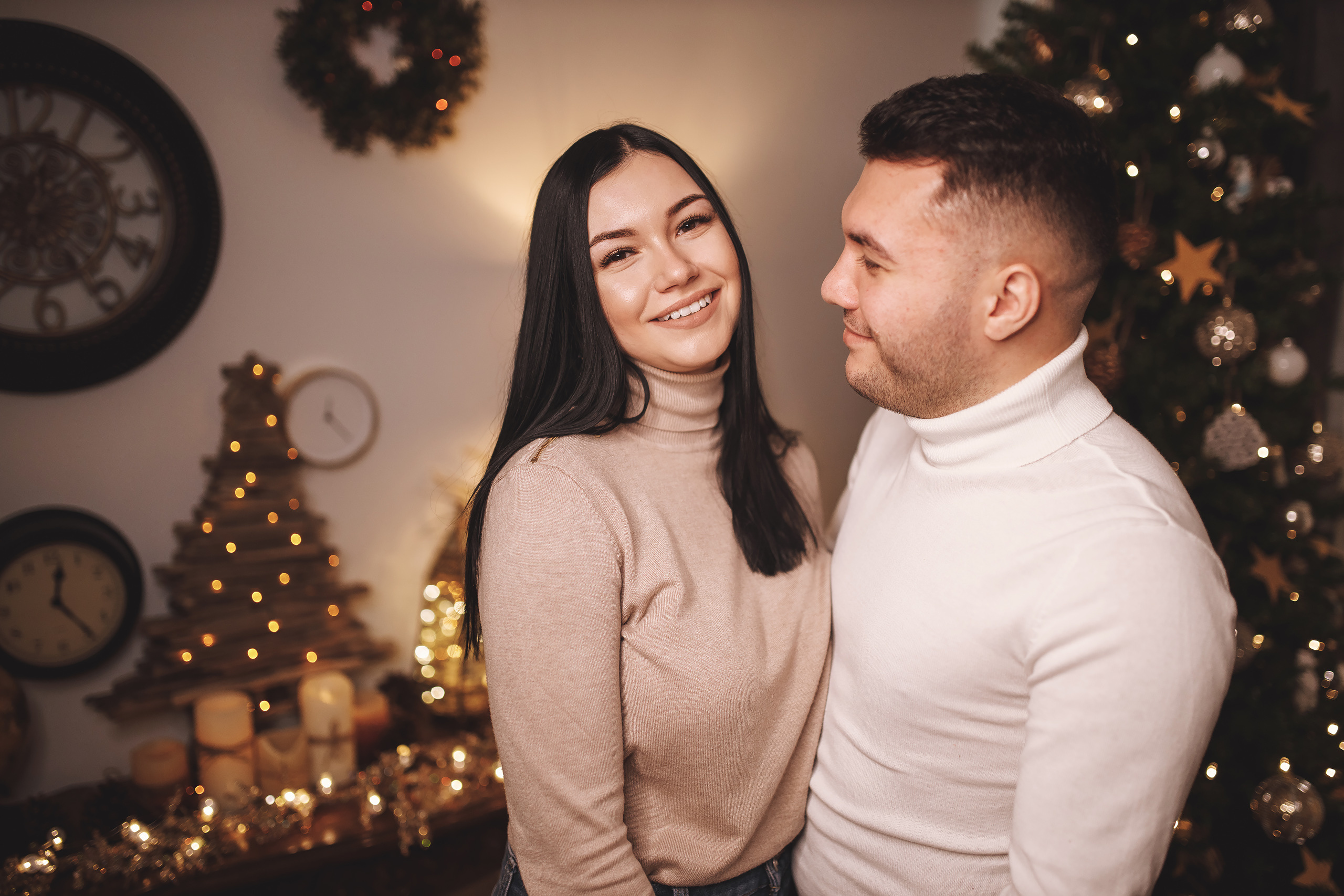 12.14.2019 Christmas Family Photoshoot 19. Wedding family event photographer in Chicago Nick Yushevich