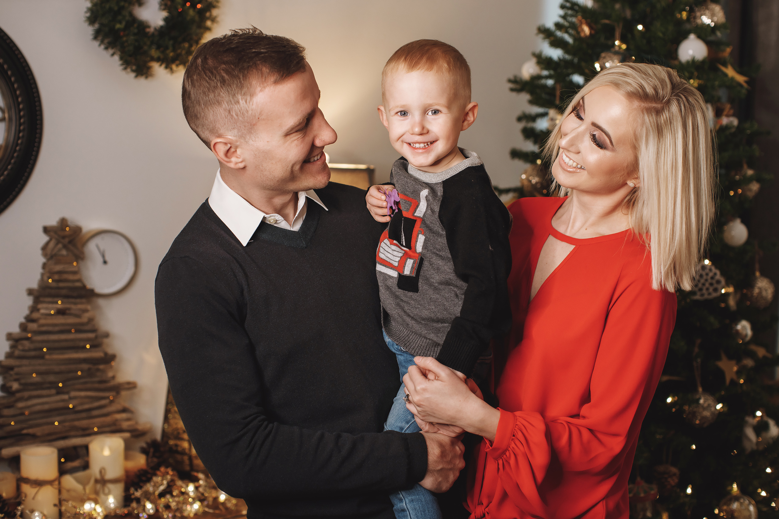 12.07.2019 Christmas Family Photoshoot 12. Wedding family event photographer in Chicago Nick Yushevich