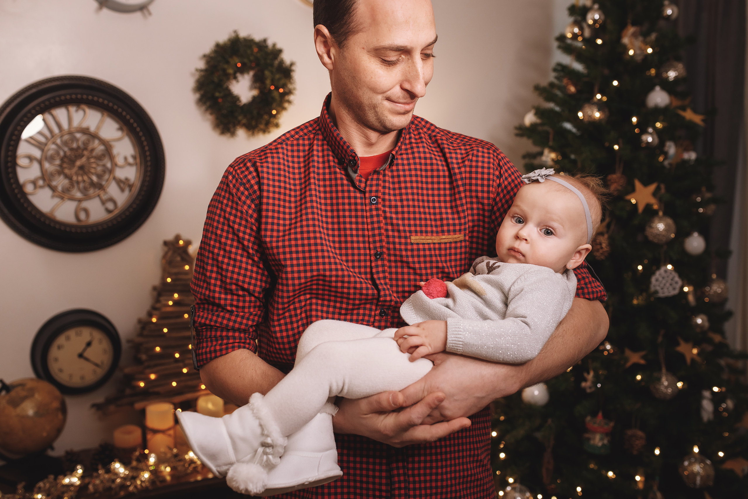 12.14.2019 Christmas Family Photoshoot 20. Wedding family event photographer in Chicago Nick Yushevich