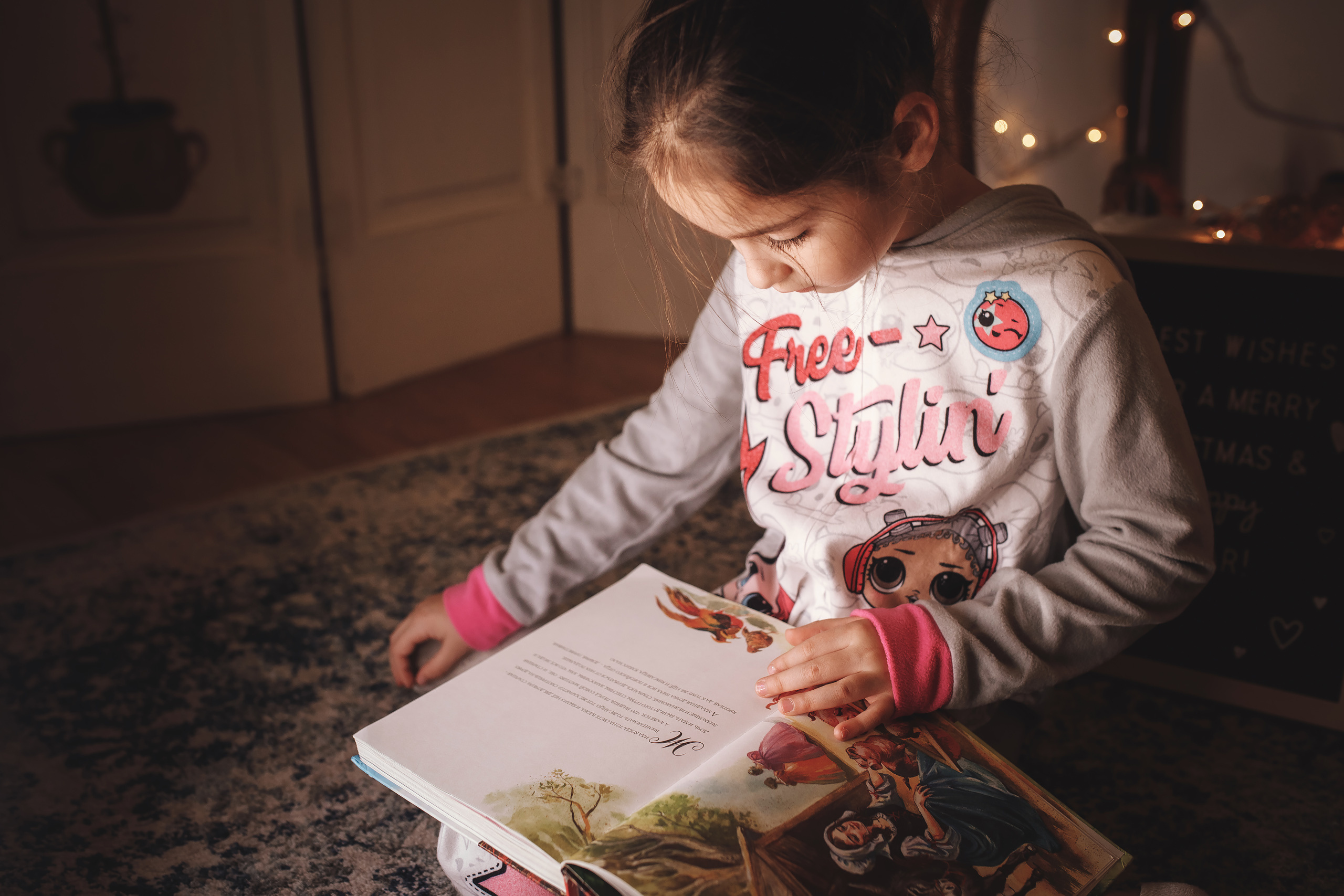 12.14.2019 Christmas Family Photoshoot 23. Wedding family event photographer in Chicago Nick Yushevich