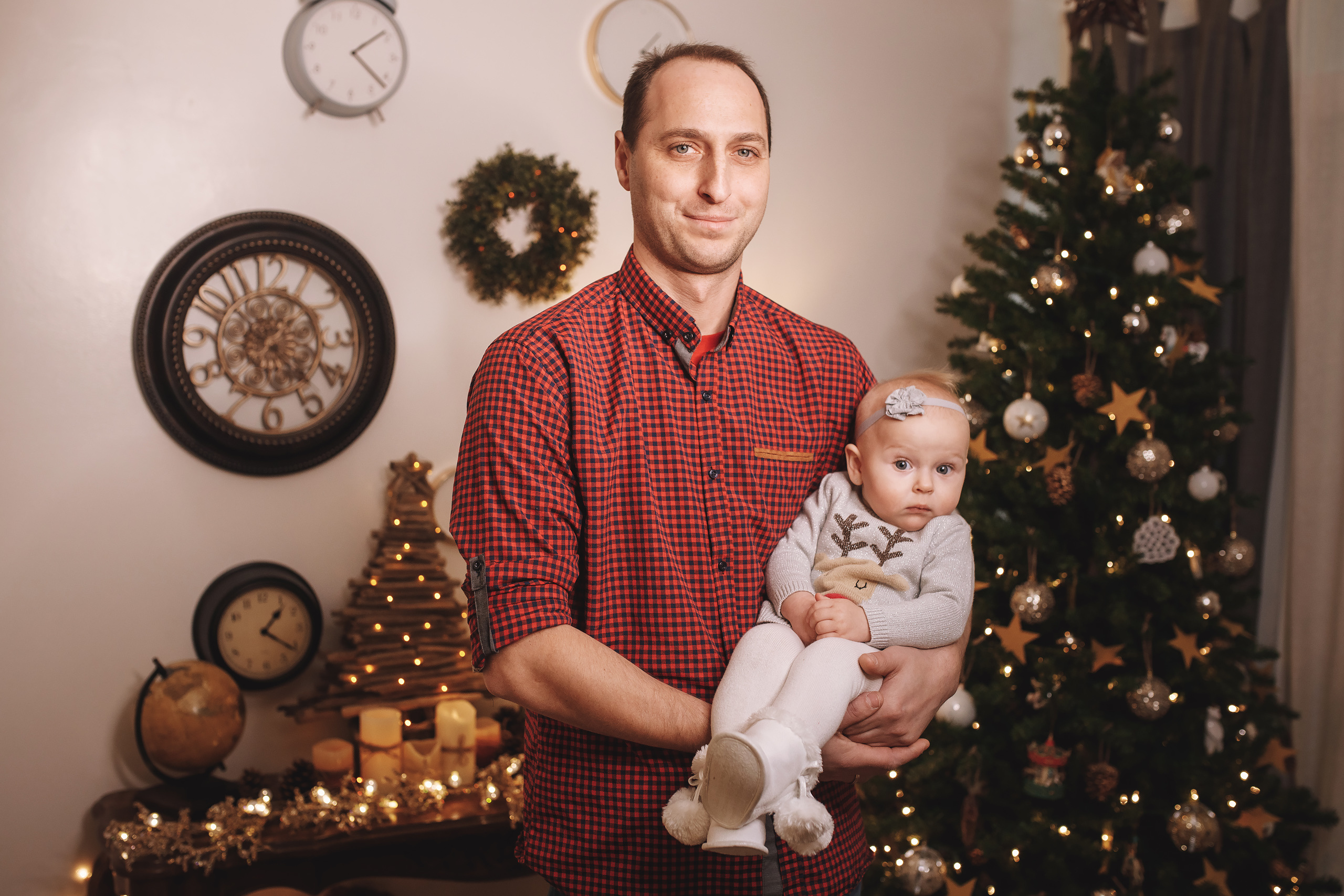 12.14.2019 Christmas Family Photoshoot 20. Wedding family event photographer in Chicago Nick Yushevich