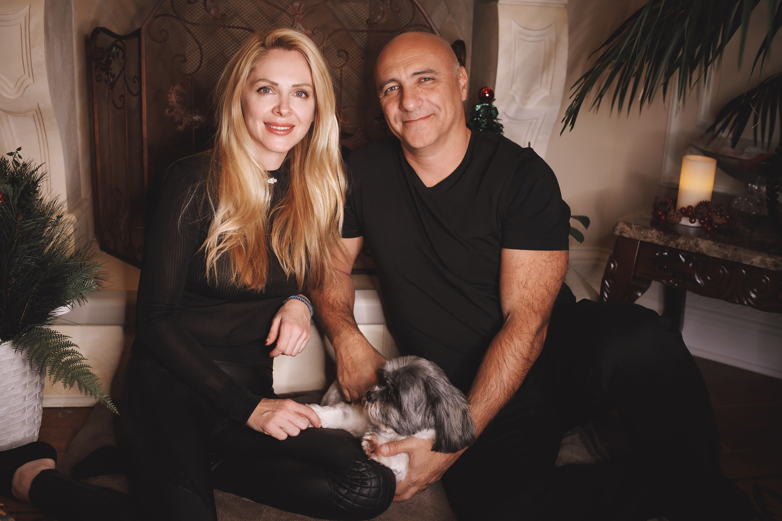 12.05.2019 Christmas Family Photoshoot. Wedding family event photographer in Chicago Nick Yushevich