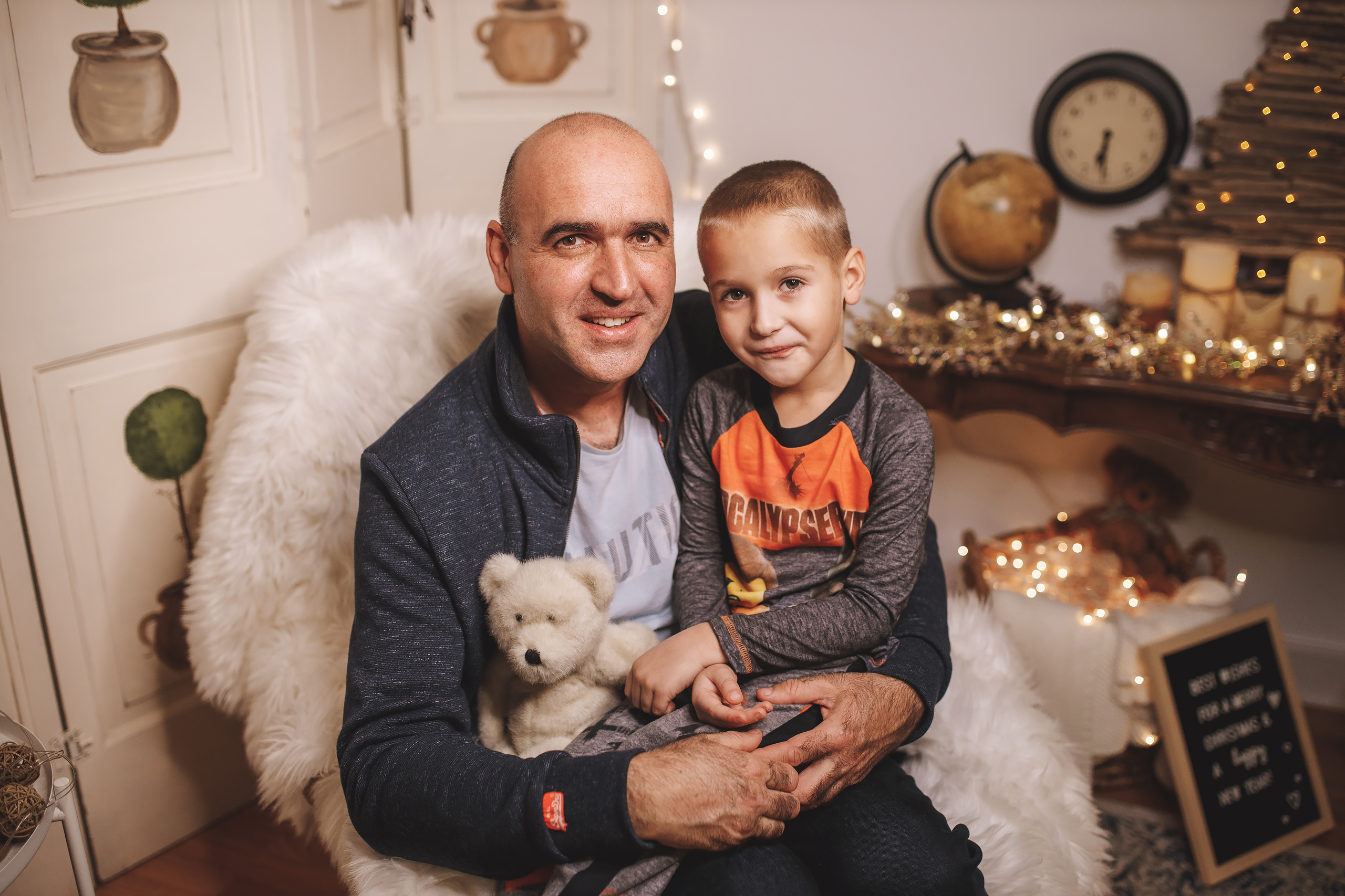 12.14.2019 Christmas Family Photoshoot 23. Wedding family event photographer in Chicago Nick Yushevich